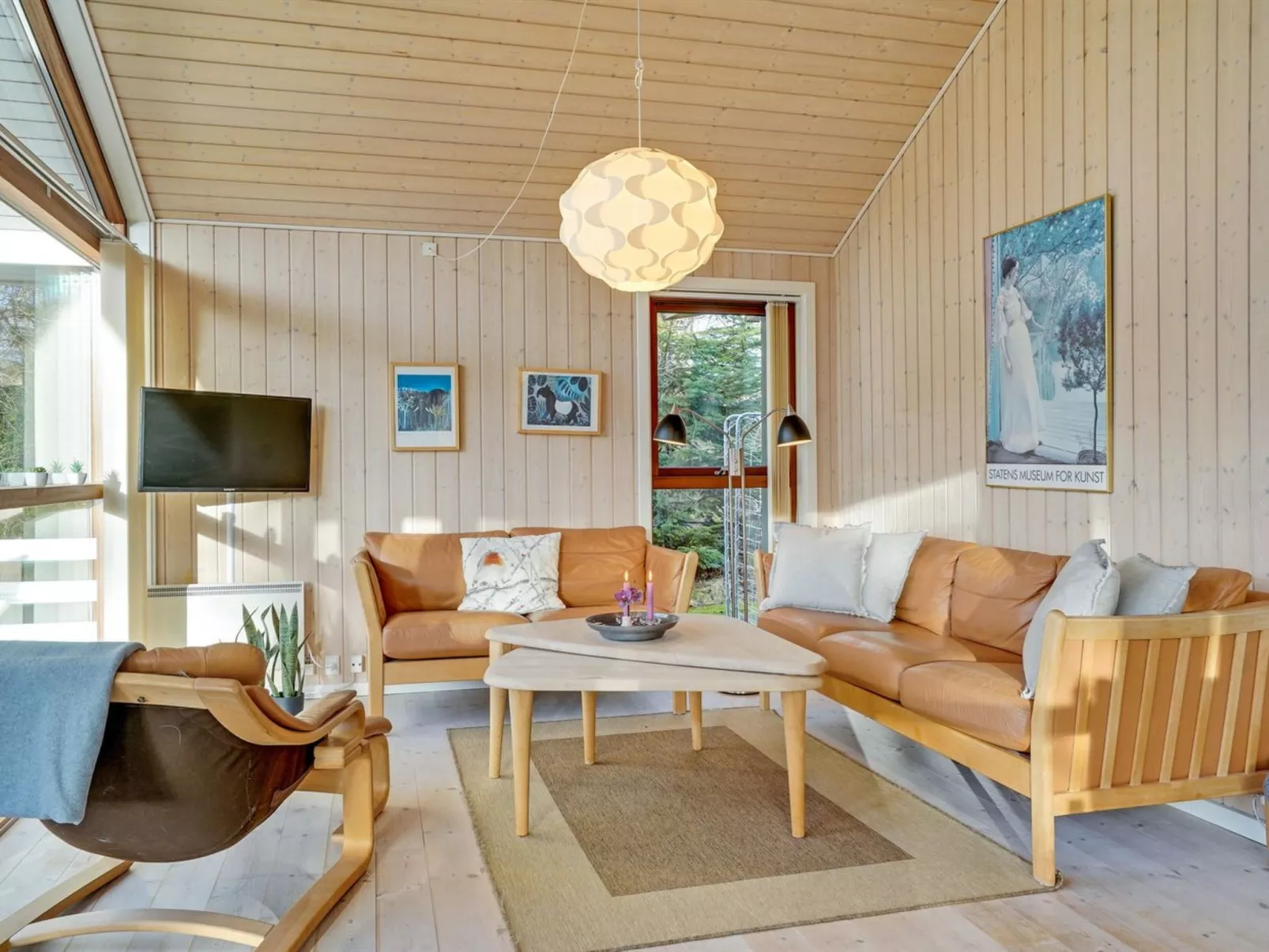 "Swarte" - 30km from the sea-Inside