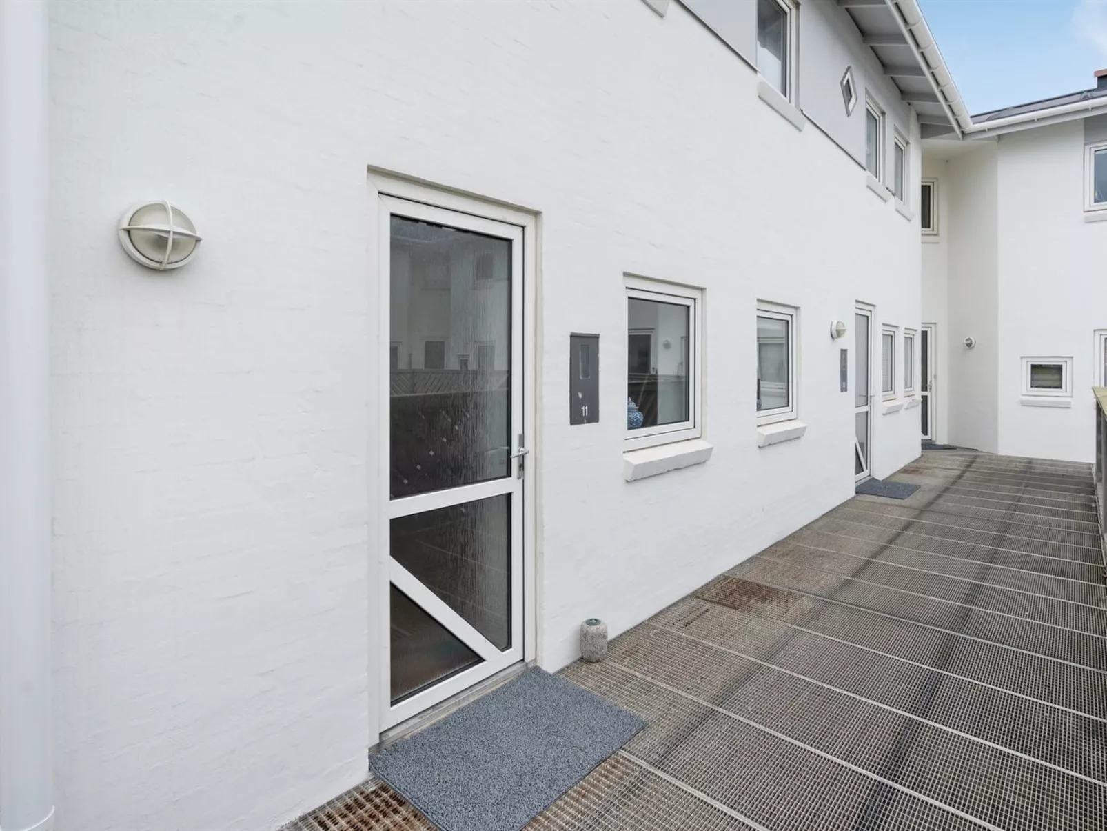 "Meglena" - 50m from the sea-Draußen