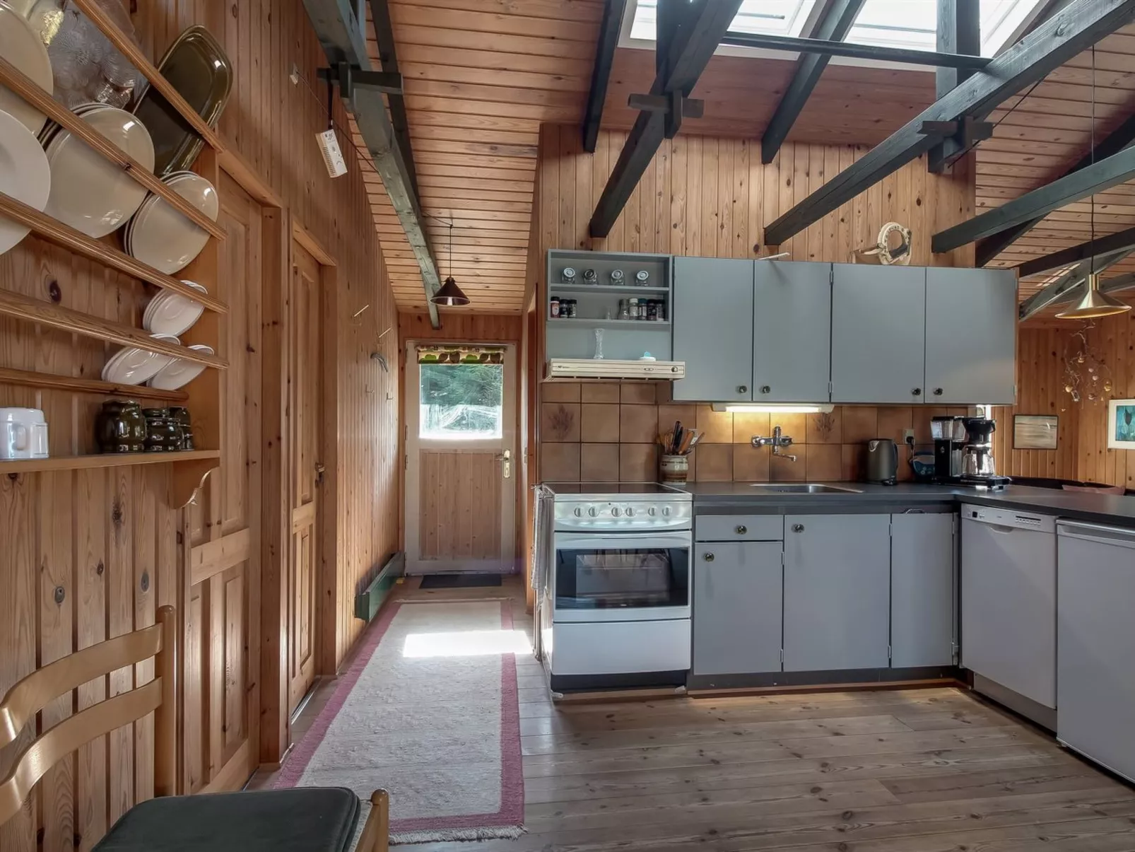 "Conradine" - 500m from the sea-Inside