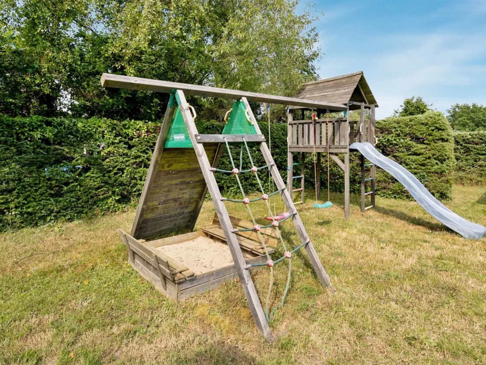 "Guthrik" - 900m from the sea-Outside