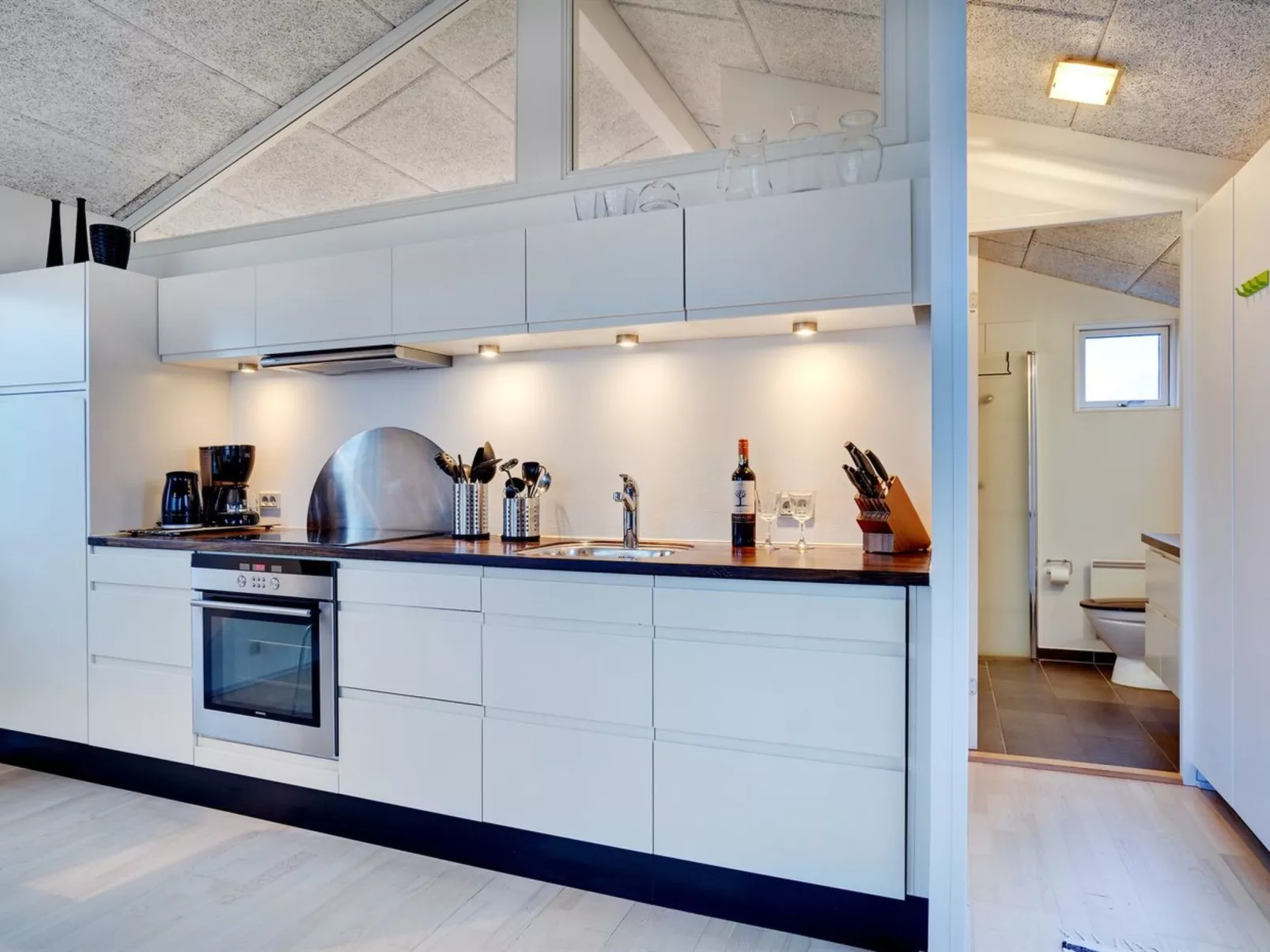 "Skade" - 75m from the sea-Dedans