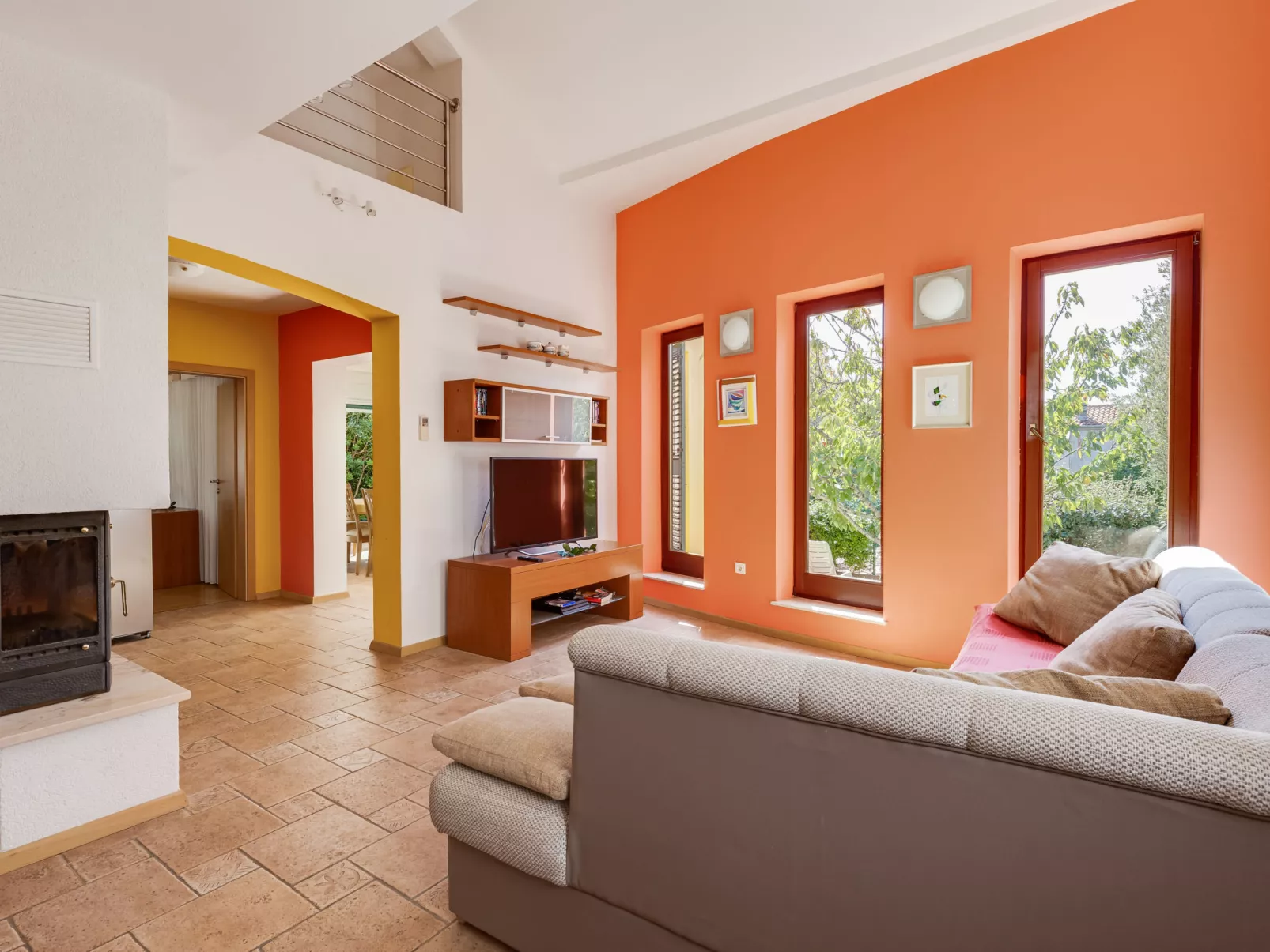 Yellow House-Drinnen