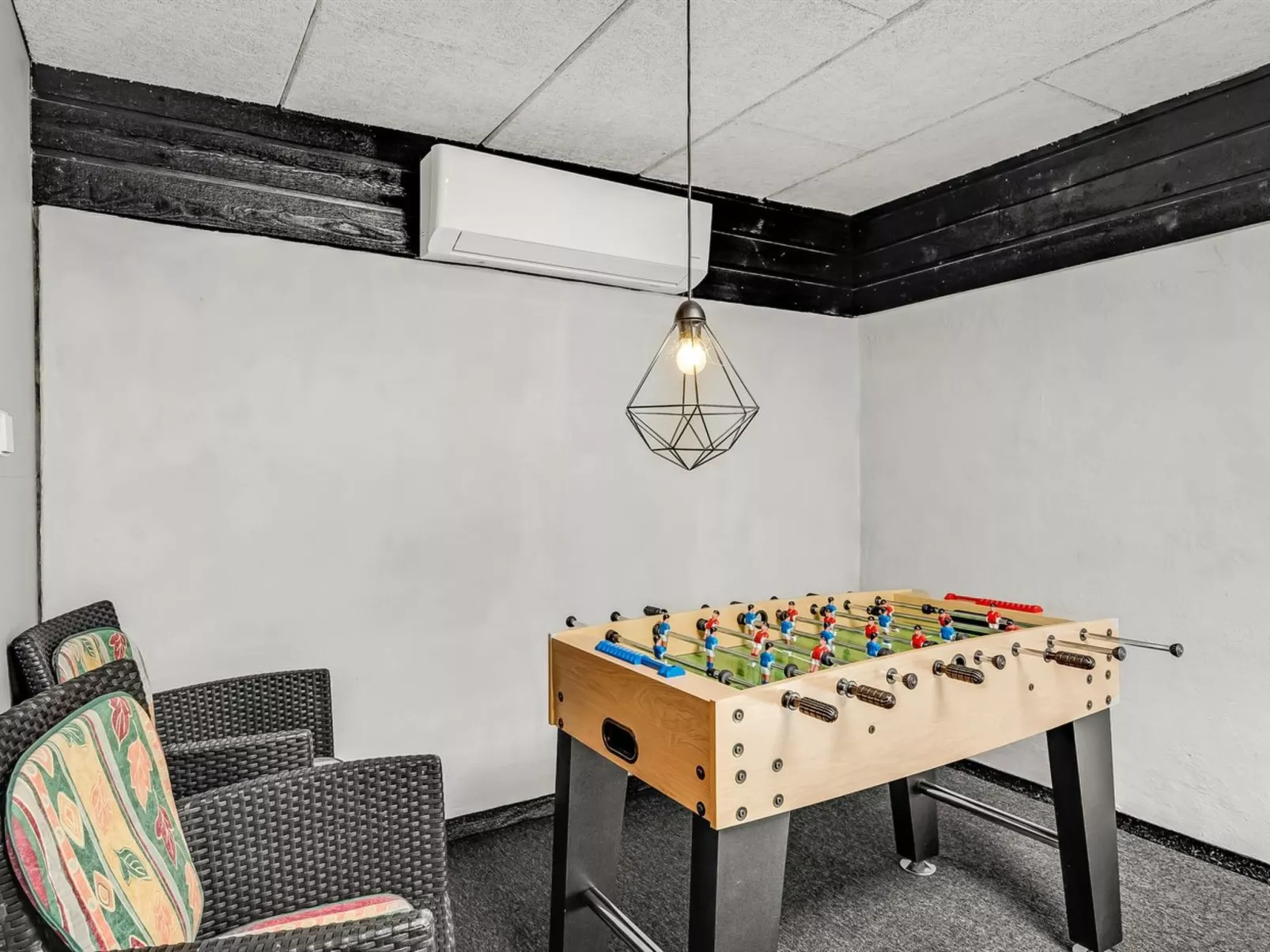 "Aarni" - 250m to the fjord-Inside