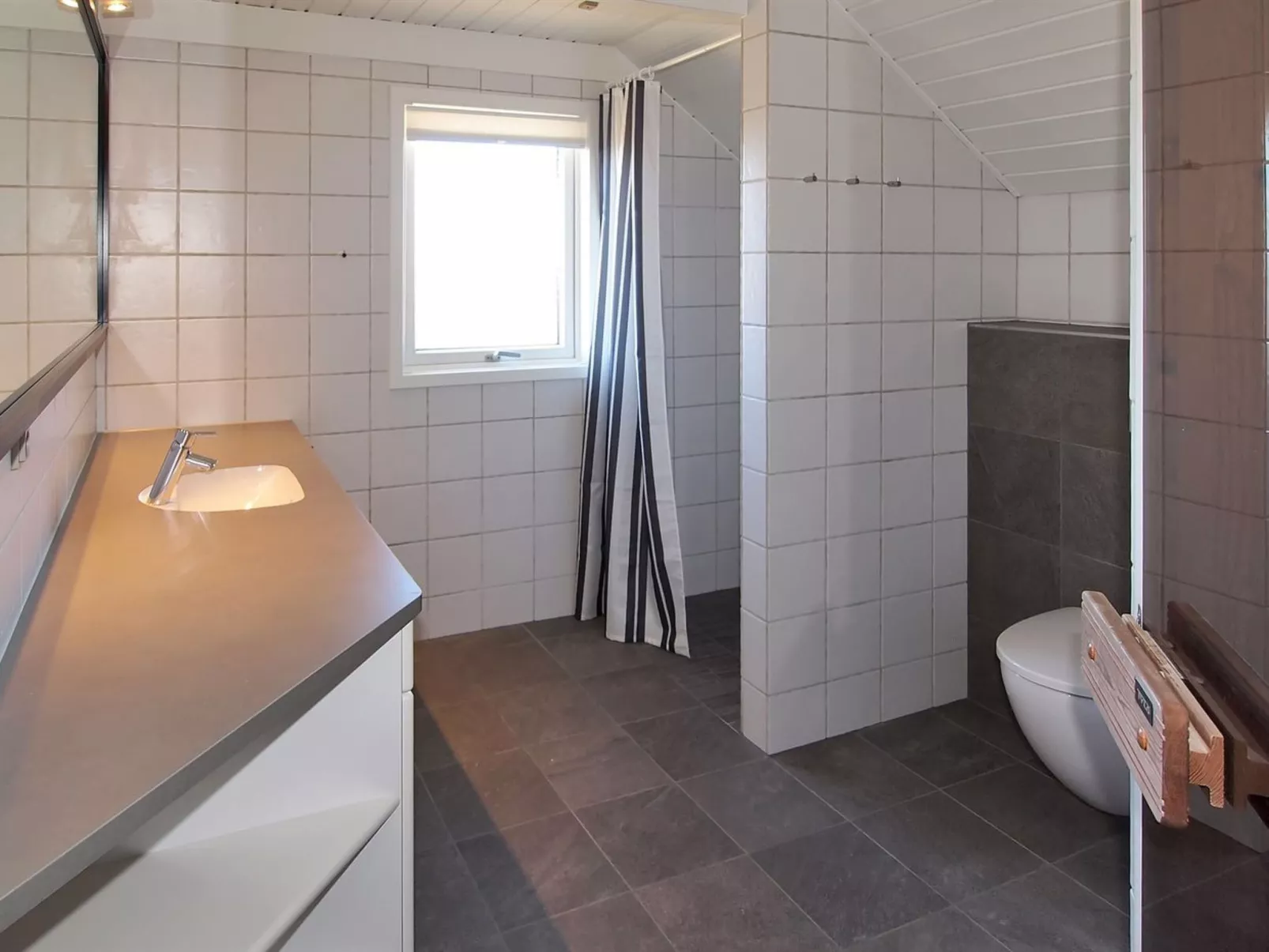 "Sightrygg" -  from the sea-Dedans