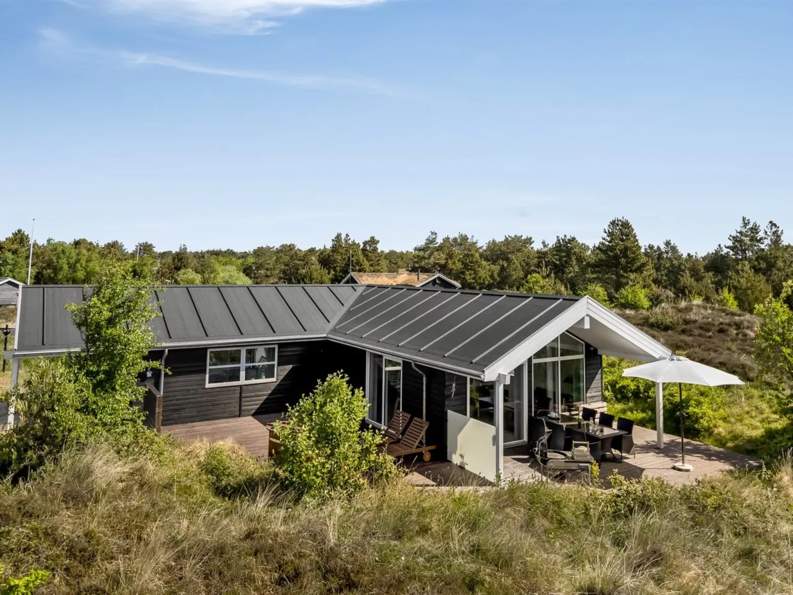 "Minke" - 2.2km from the sea-Outside