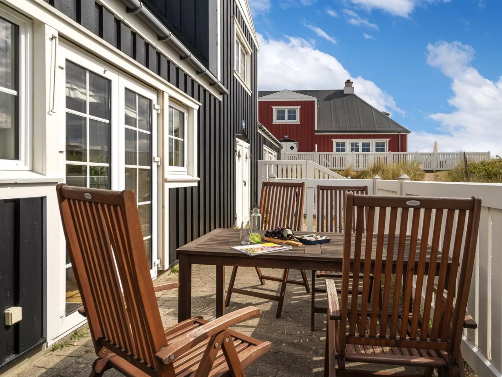 "Jannike" - 100m from the sea-Outside