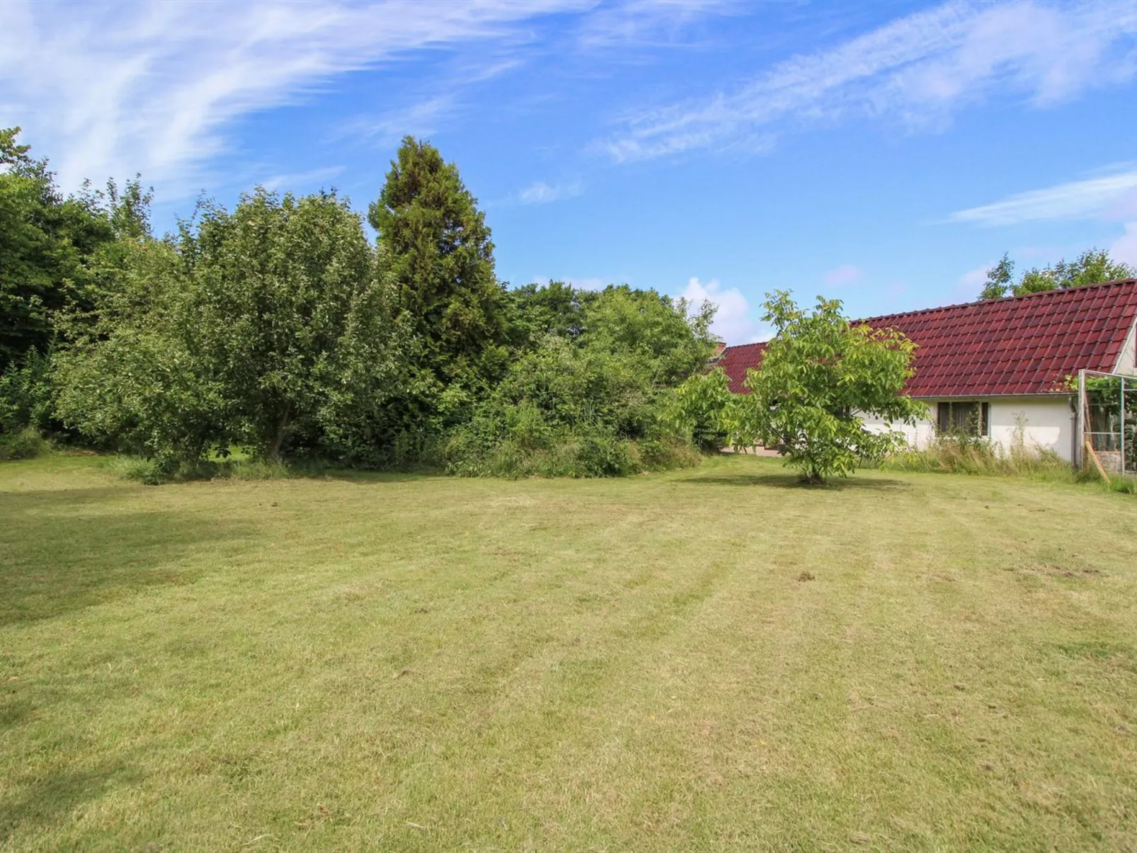 "Malene" - 700m to the fjord-Outside