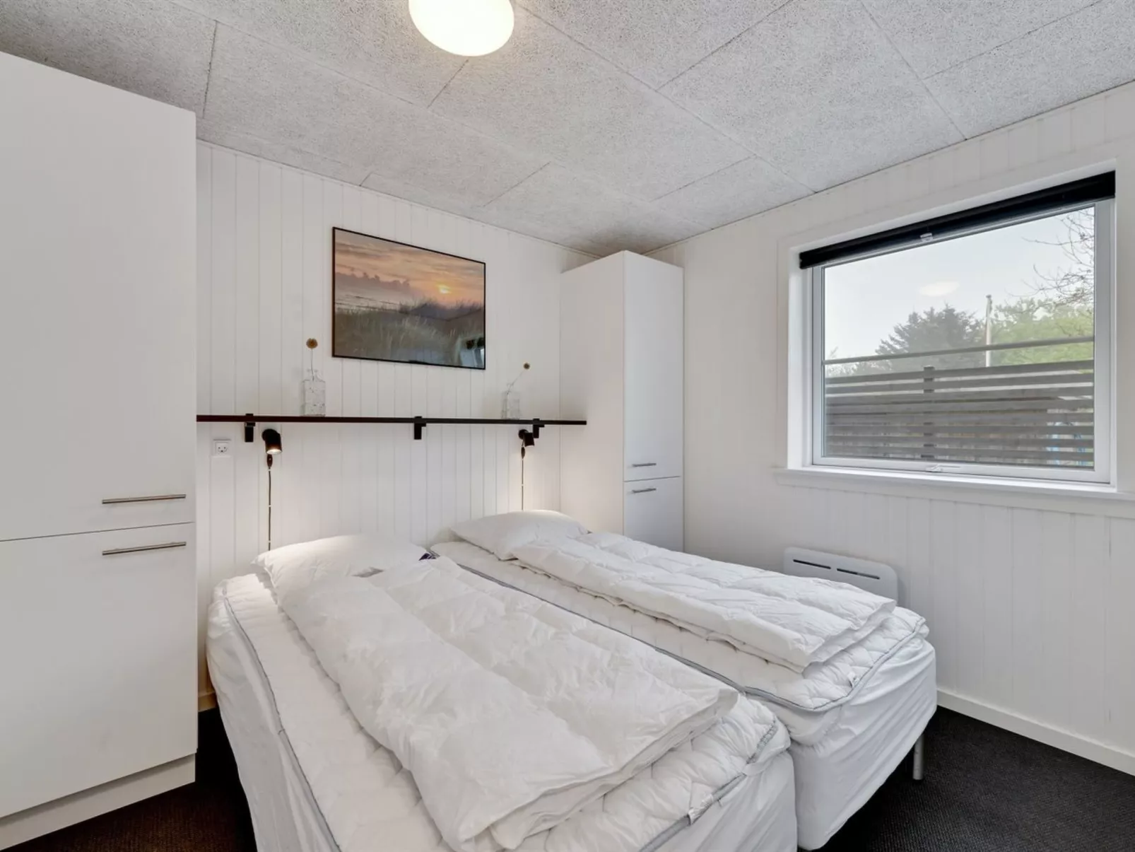 "Øn" -  from the sea-Inside