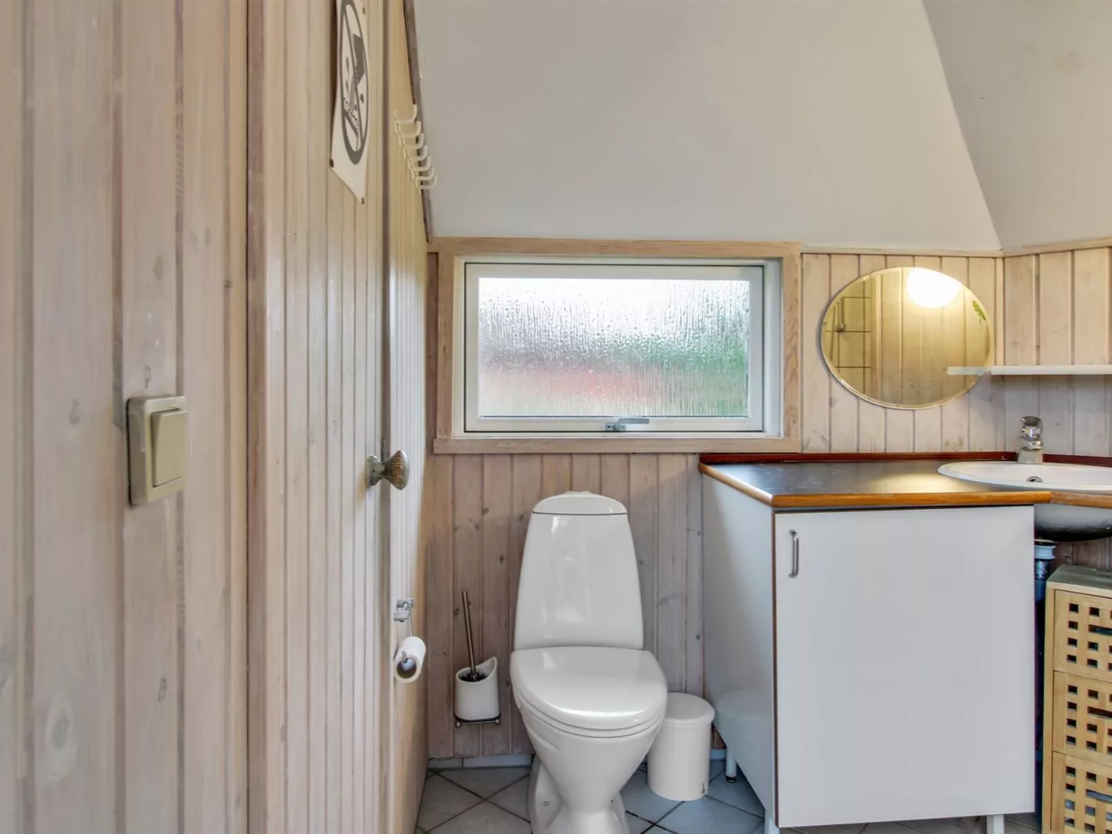 "Hothbrod" - 1.2km from the sea-Inside