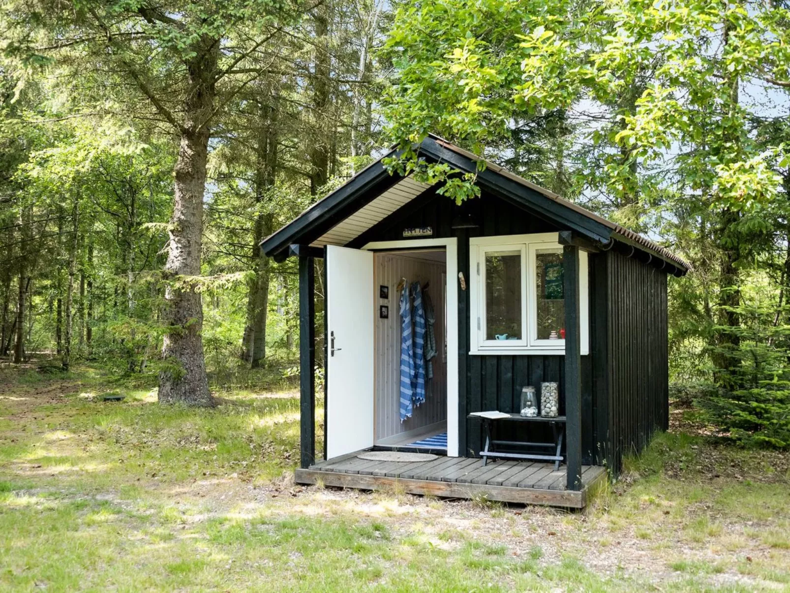 "Alika" - 200m to the fjord-Inside