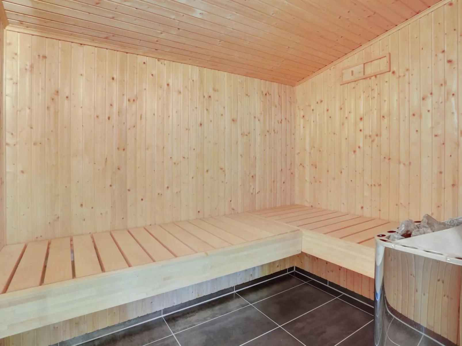 "Hekla" - 30km from the sea-Drinnen