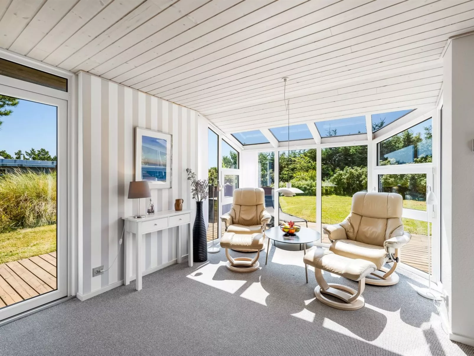 "Skakke" - 900m from the sea-Drinnen