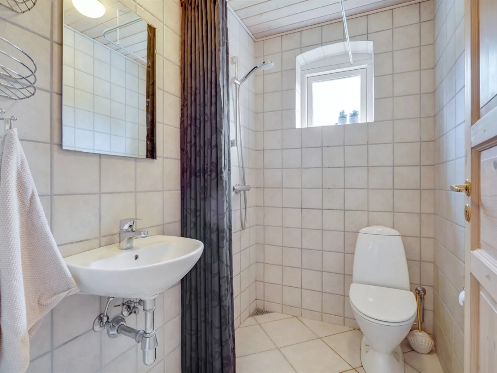 "Kalotta" - 3.2km from the sea-Drinnen