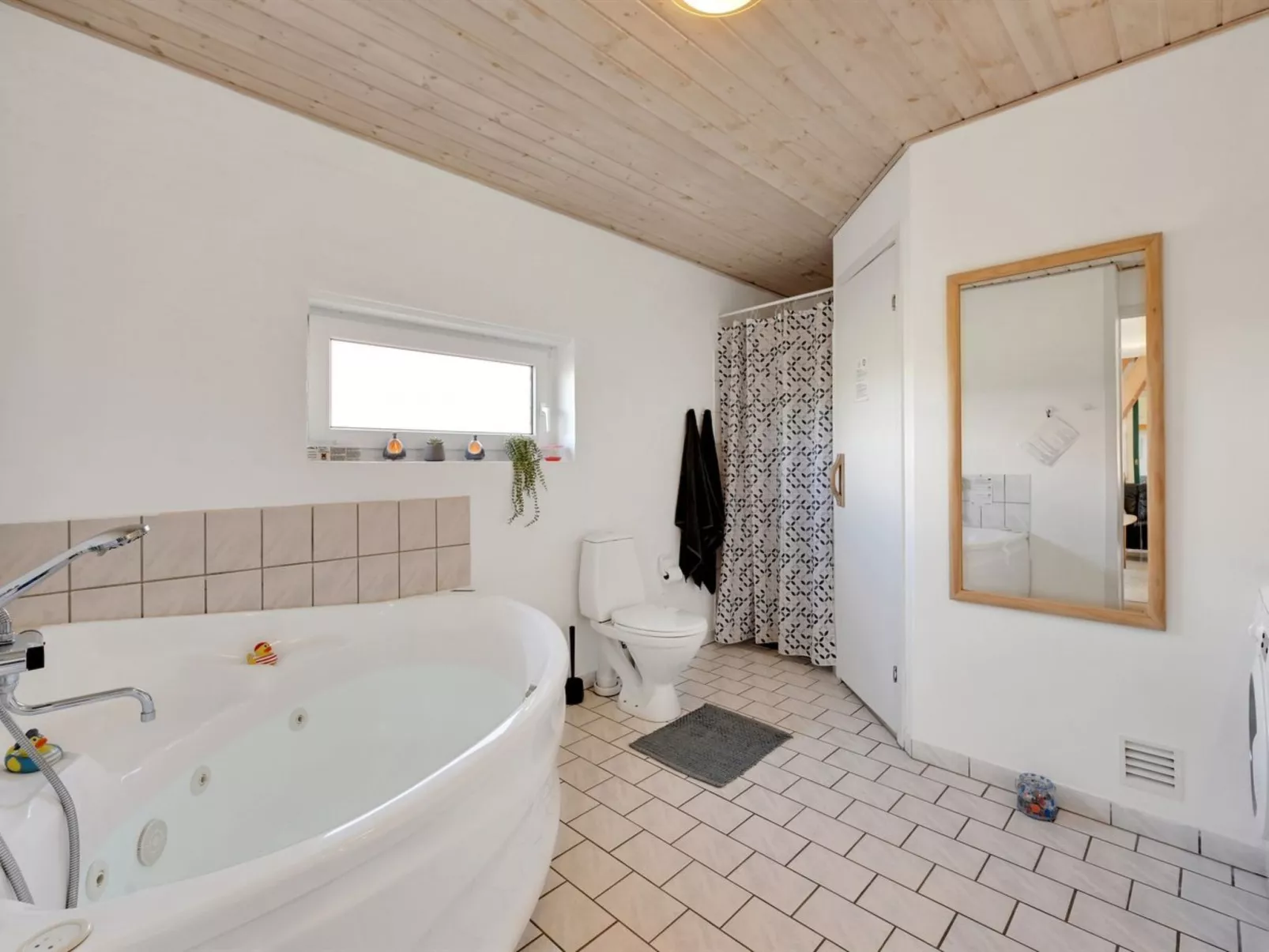 "Teresia" - 600m from the sea-Drinnen