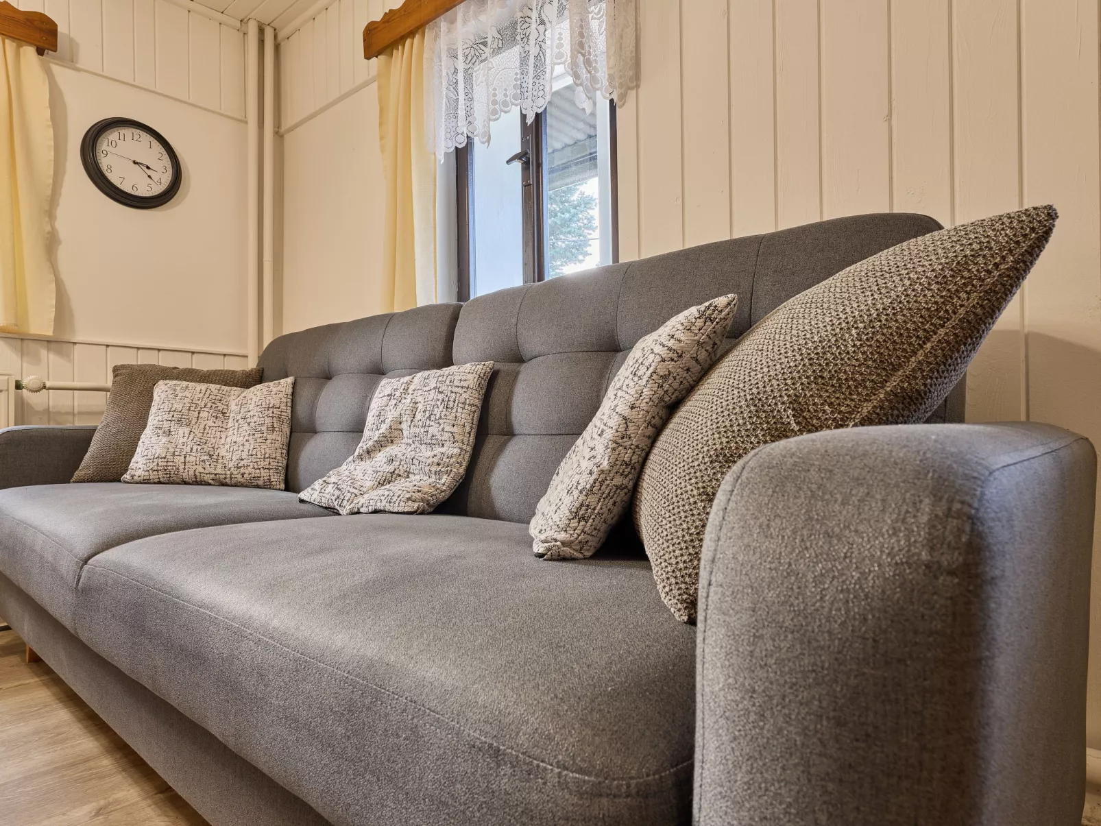 Leisure Lounge & Pool-Inside