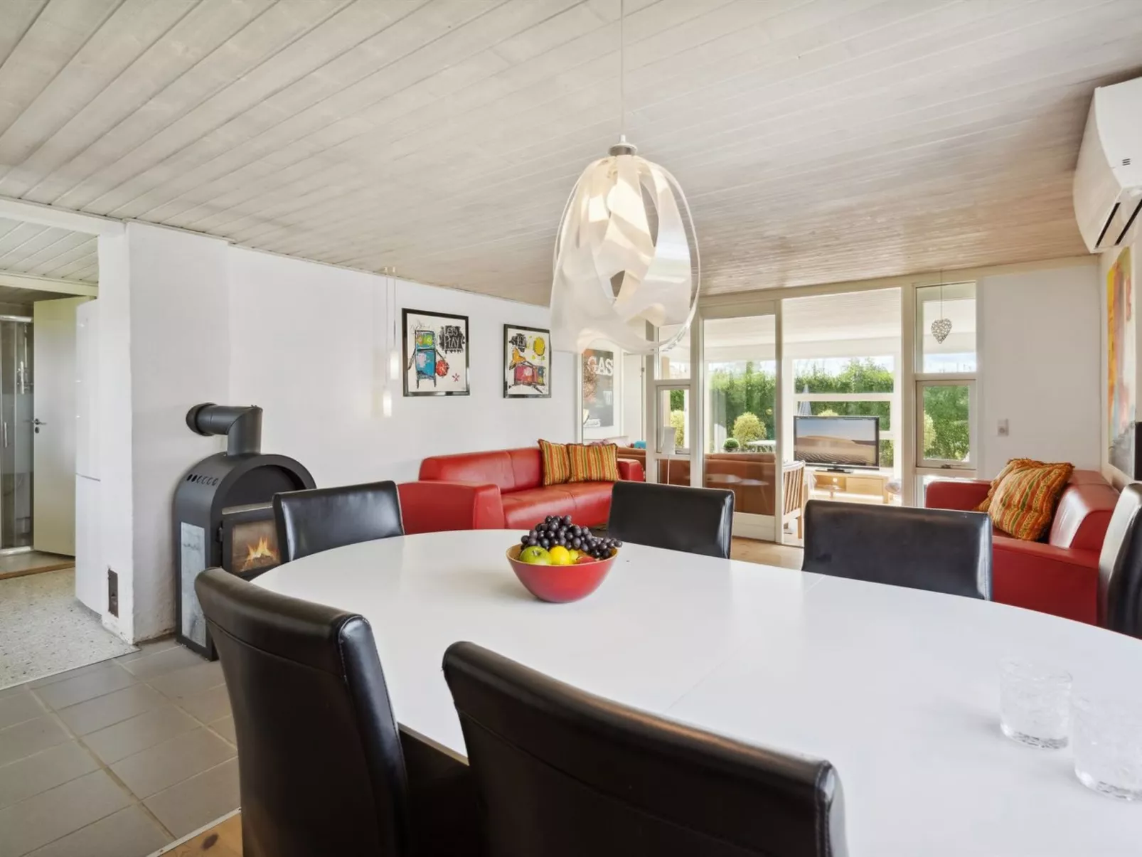 "Mena" - 200m from the sea-Inside