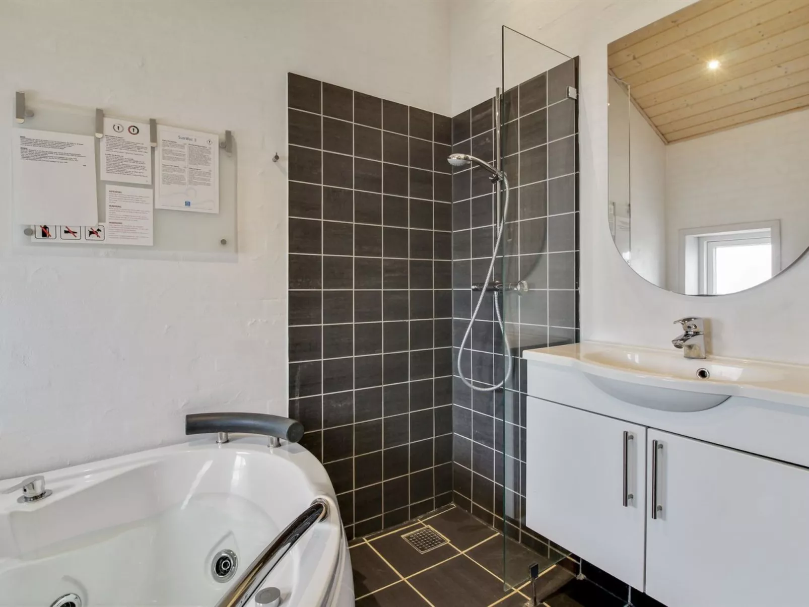 "Anett" - 400m from the sea-Dedans