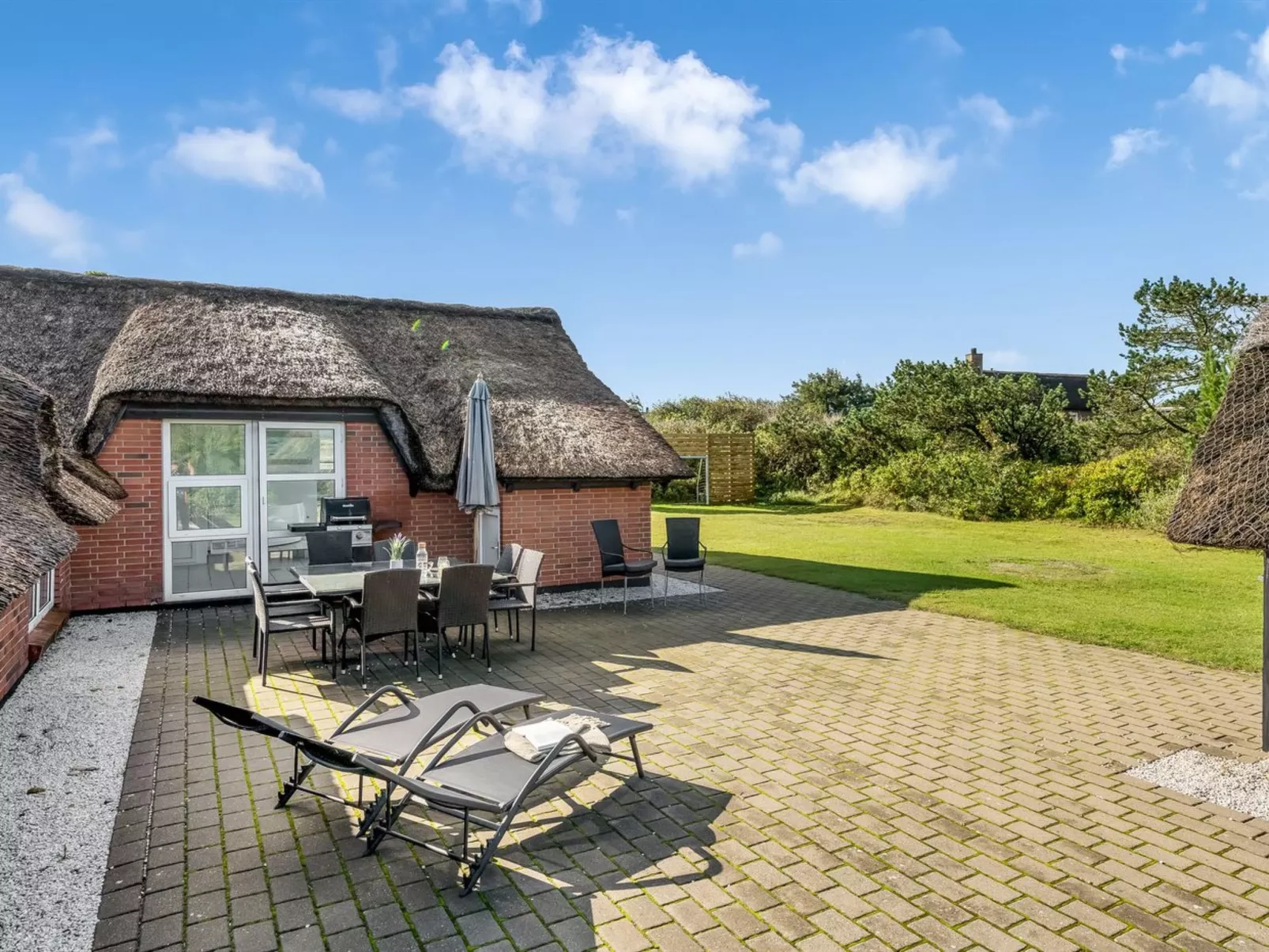 "Ruse" - 500m from the sea-Dehors