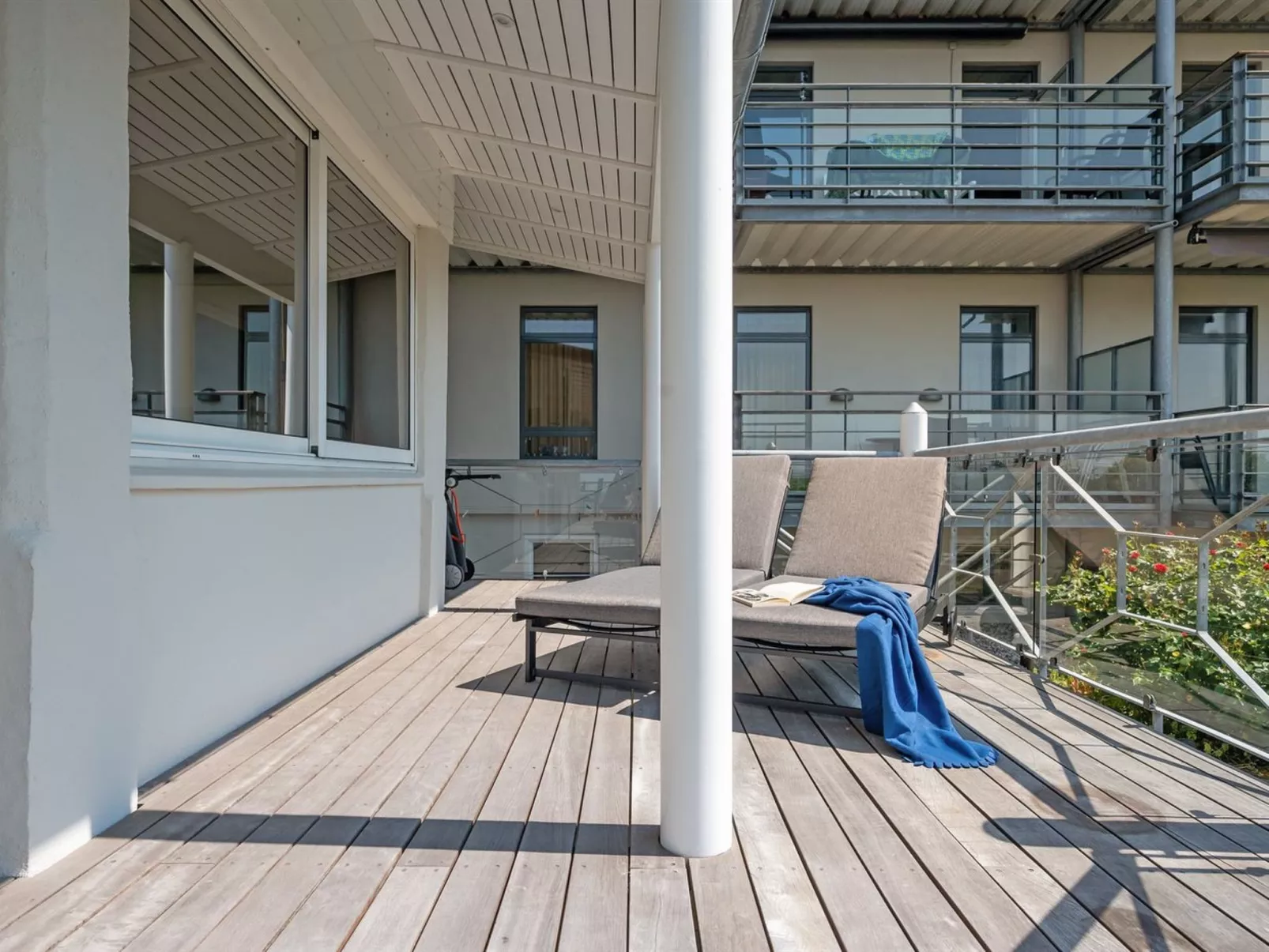 "Irma" - 25m from the sea-Outside