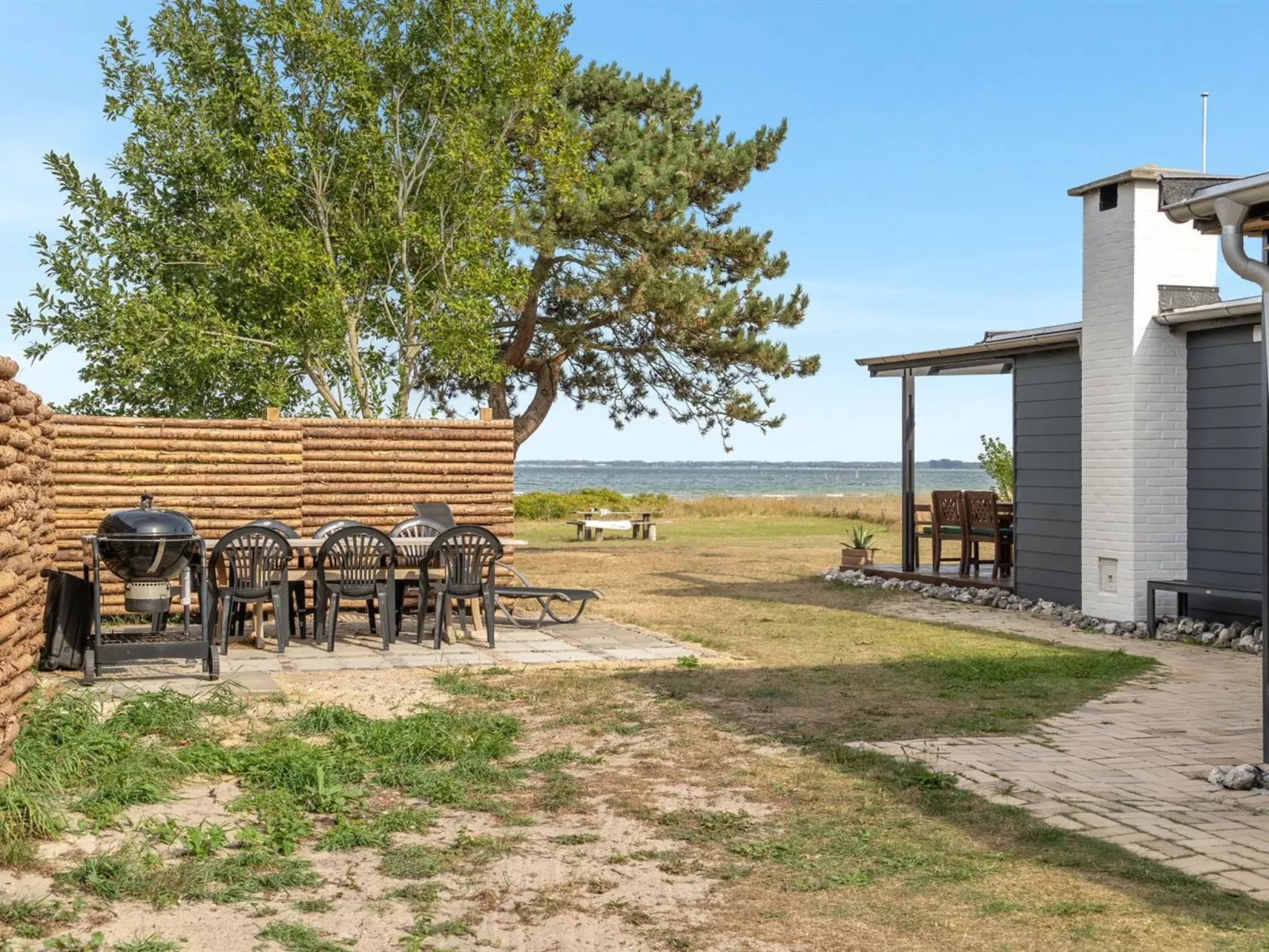 "Sigurd" - 20m from the sea-Outside