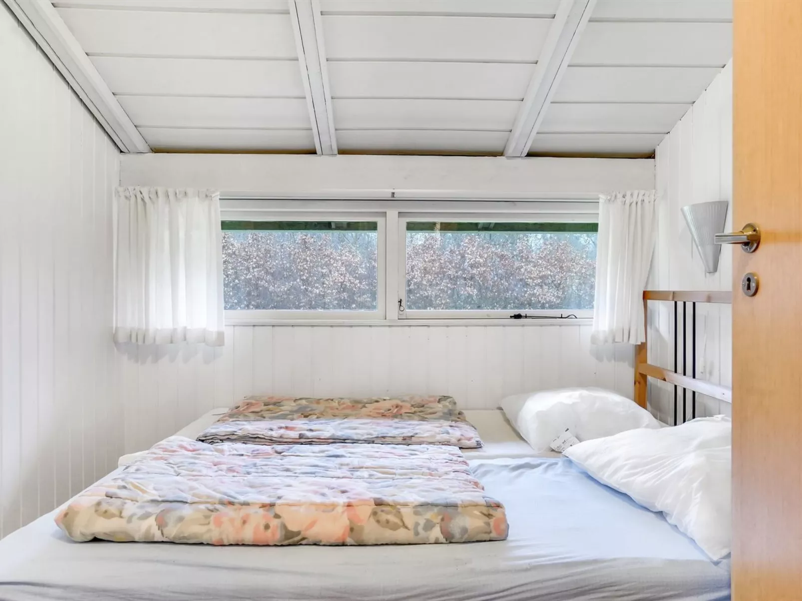 "Hardy" - 30km from the sea-Drinnen