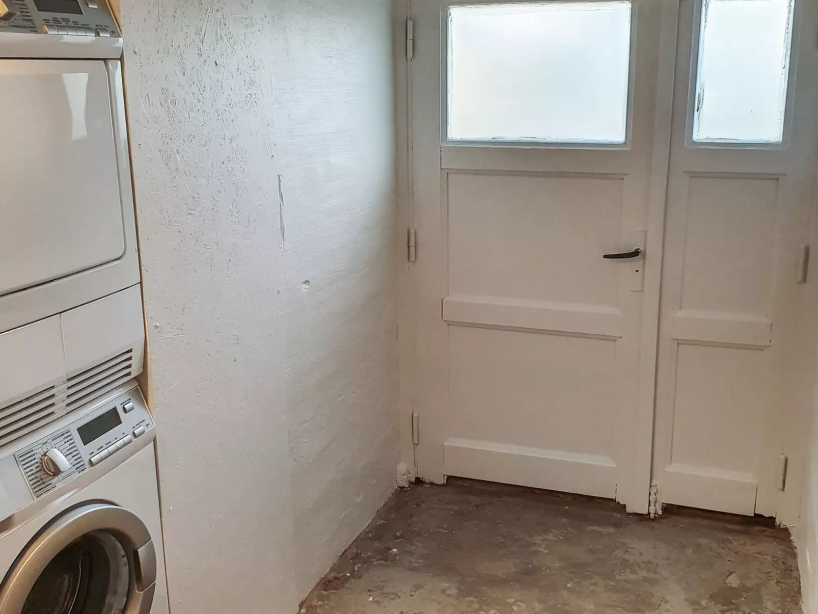 "Teodosij" - 1.1km from the sea-Inside