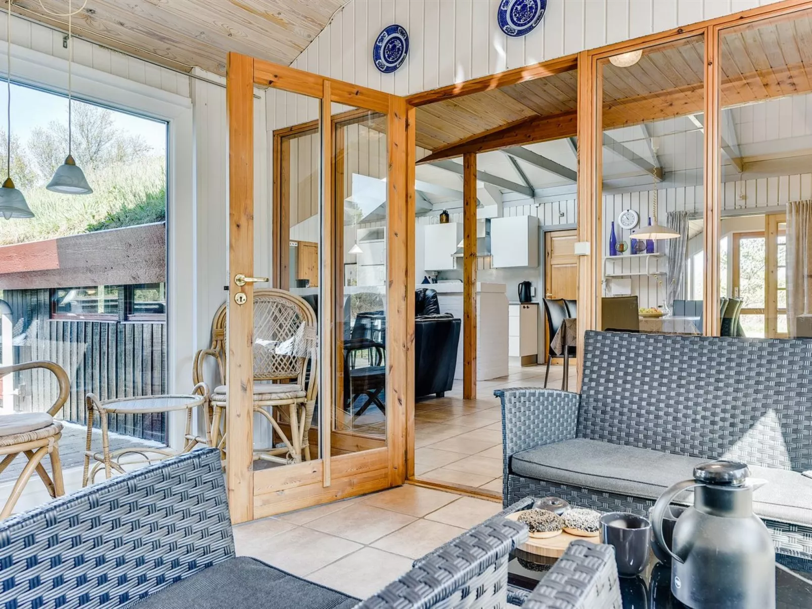 "Niyazi" - 3.1km from the sea-Inside