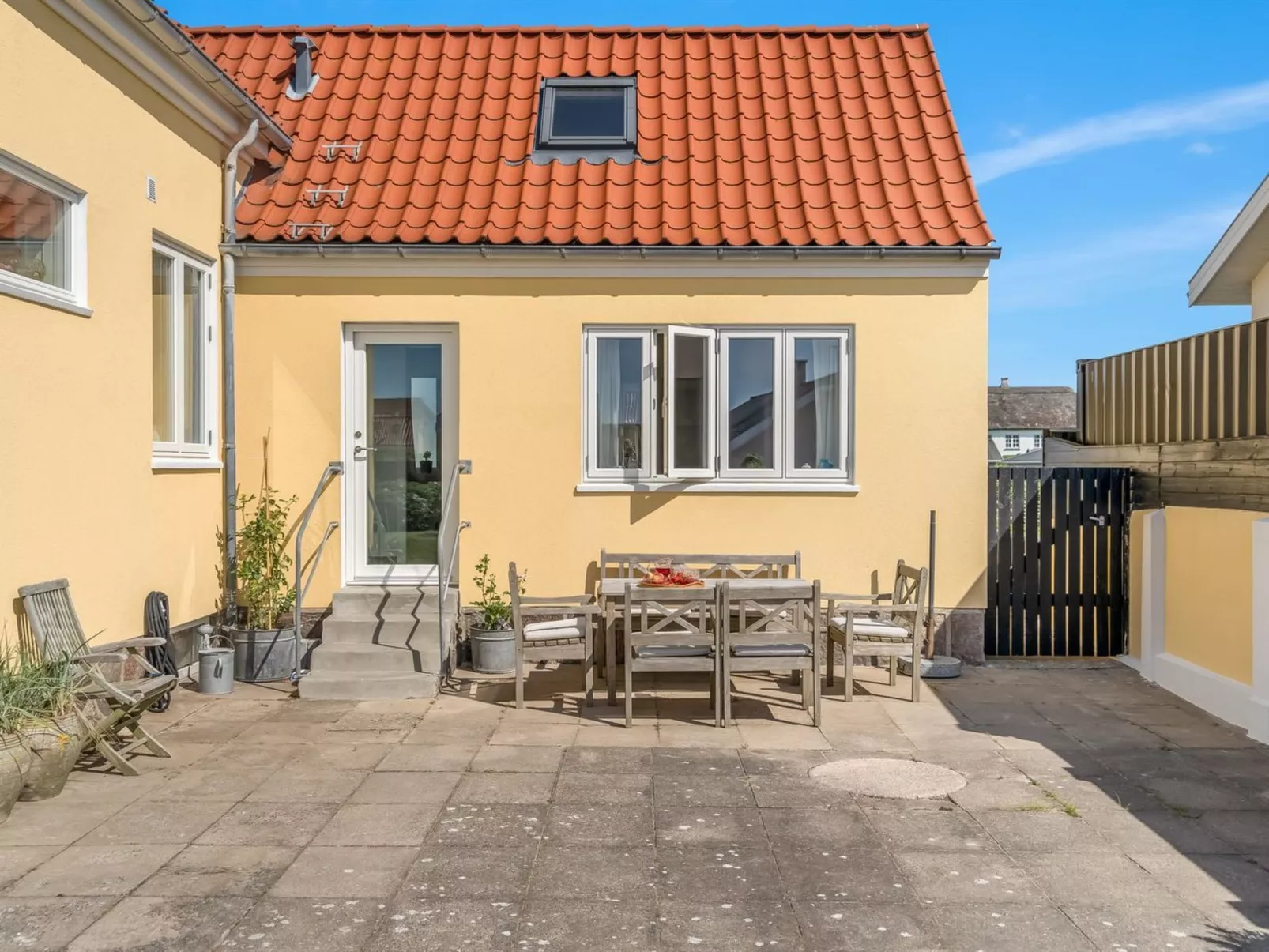 "Bruse" - 125m from the sea-Draußen