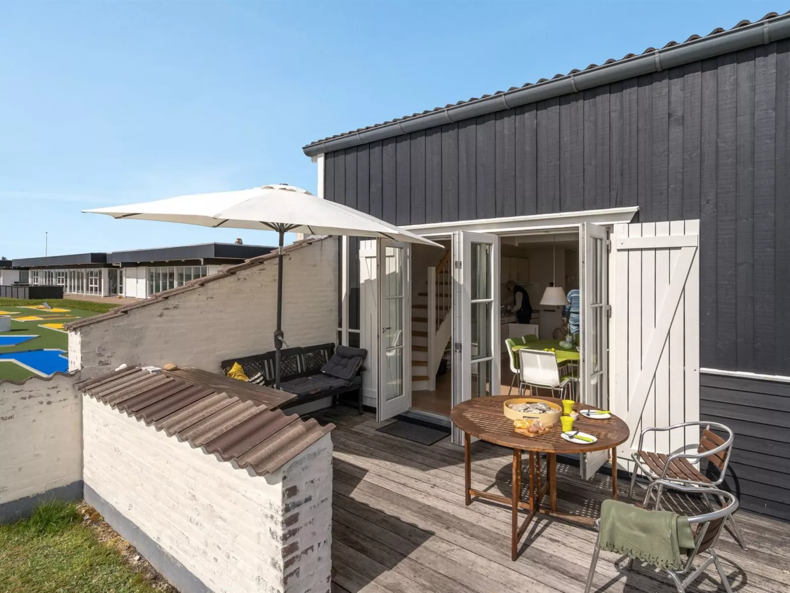 "Siunde" - 100m to the fjord-Outside