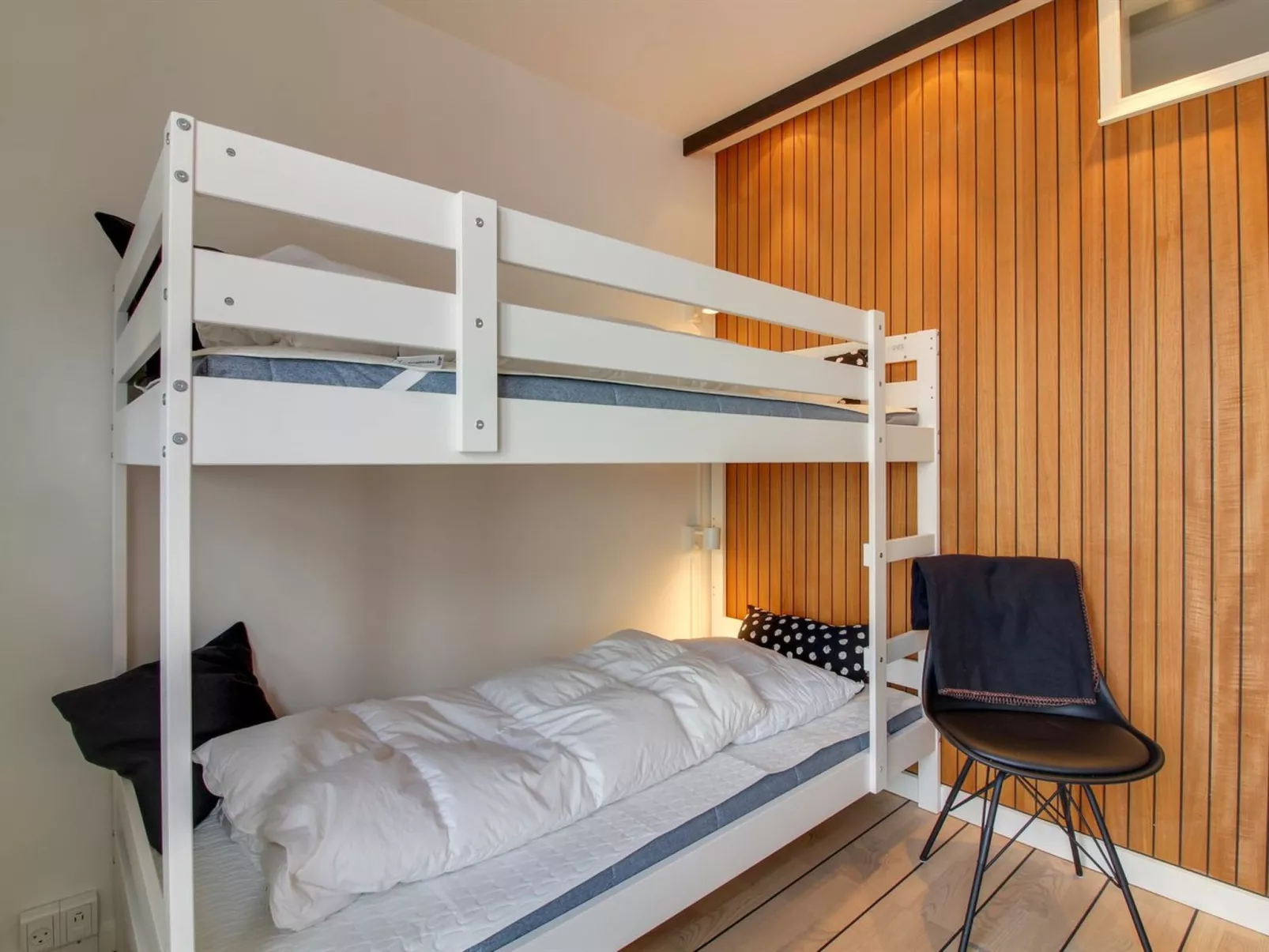 "Varnava" - 200m from the sea-Drinnen