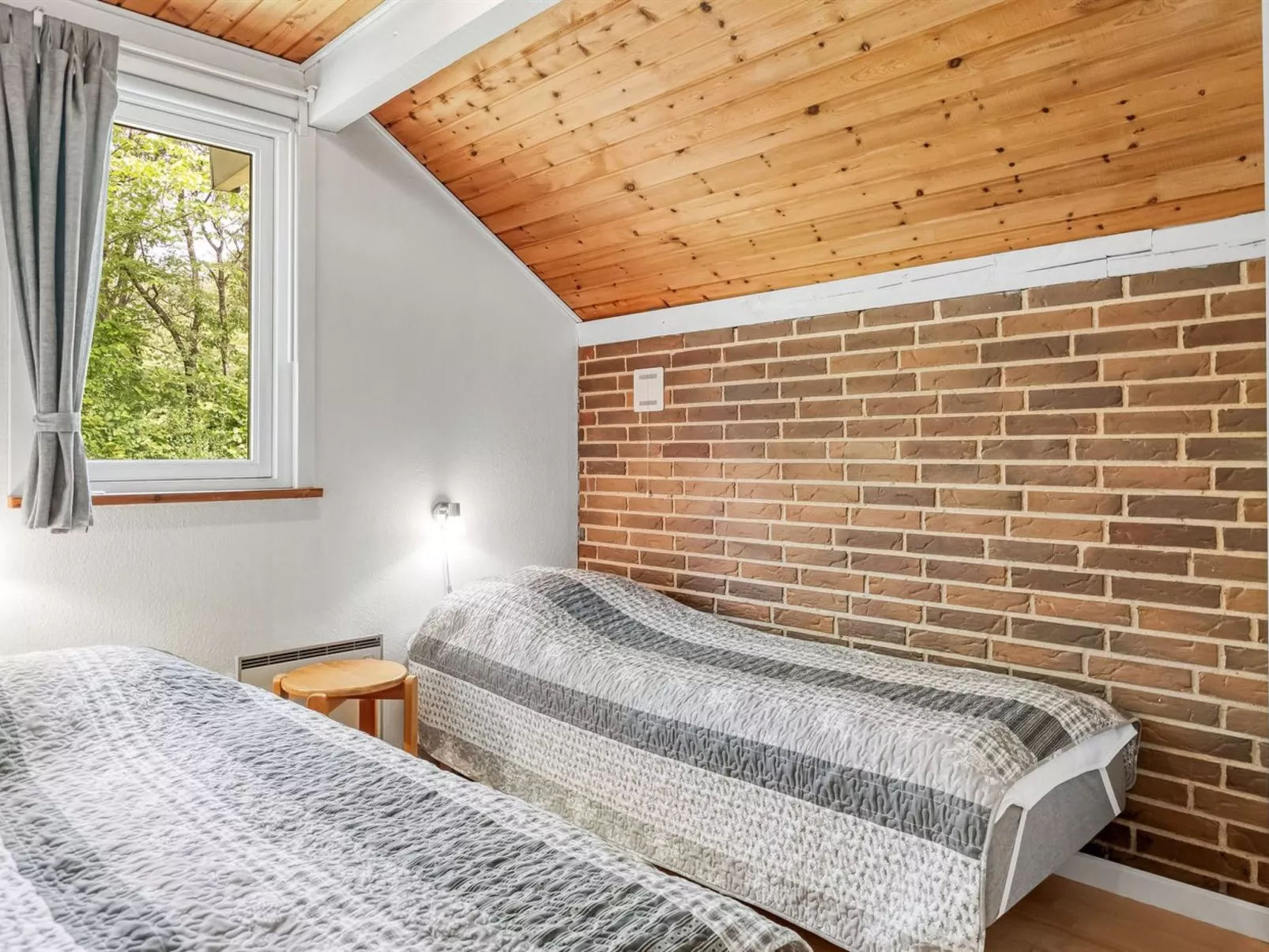 "Pance" - 20km to the fjord-Dedans