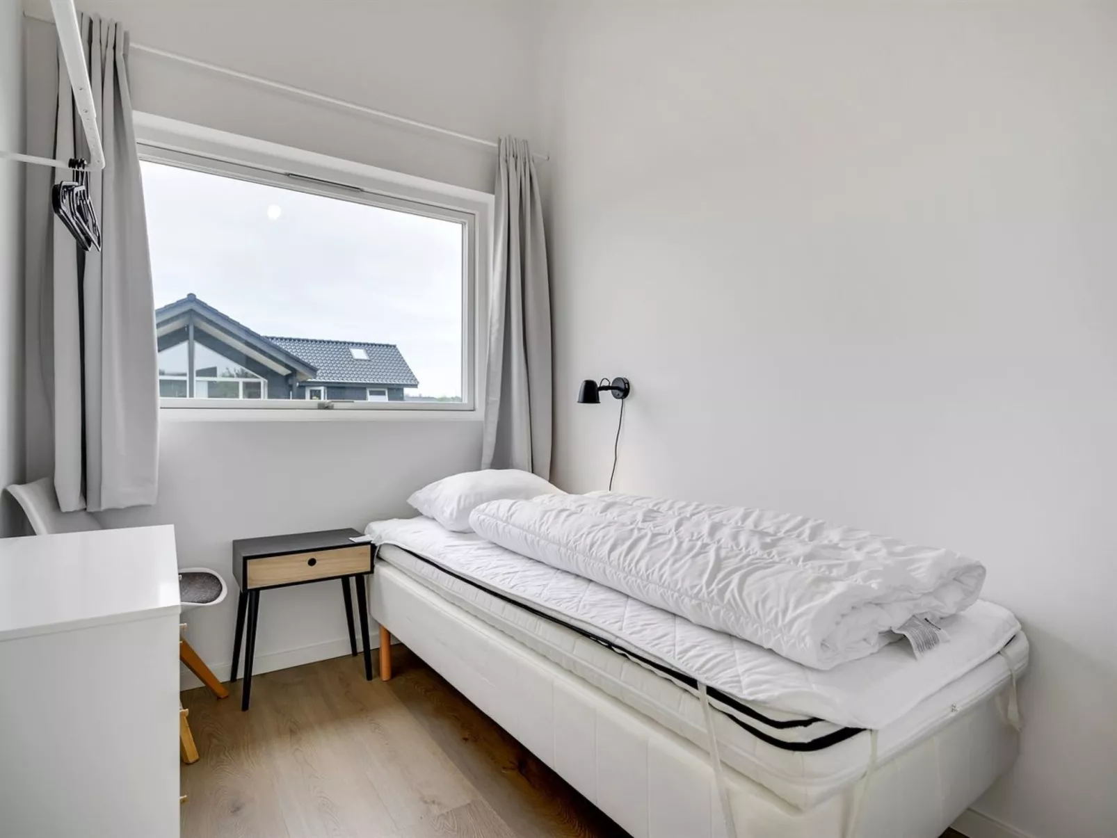 "Aatami" - 500m from the sea-Dedans