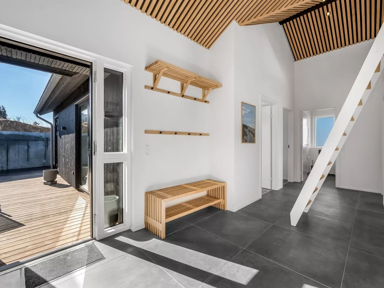 "Maximiliane" -  from the sea-Dedans