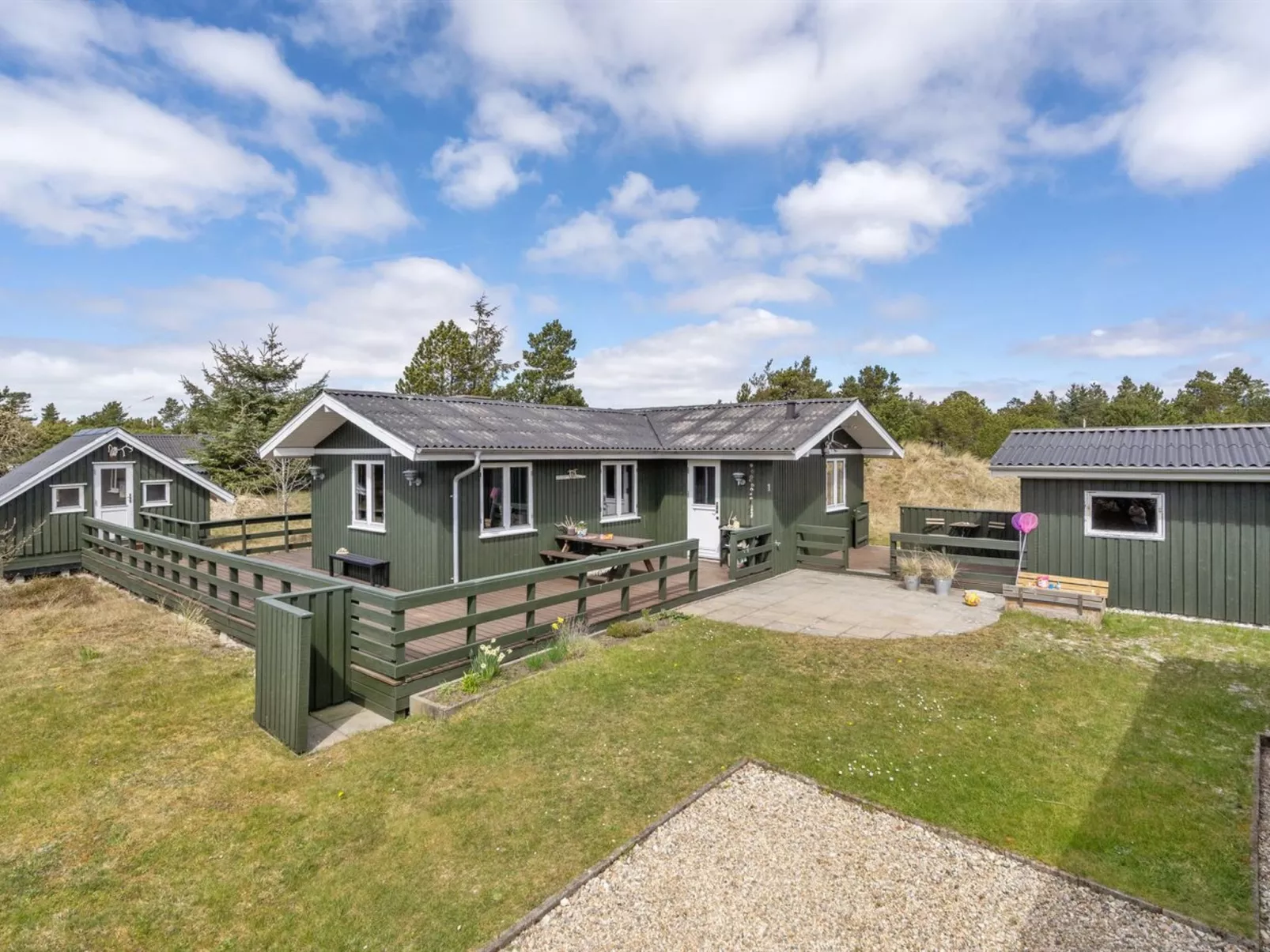 "Absolon" - 1.5km from the sea-Outside