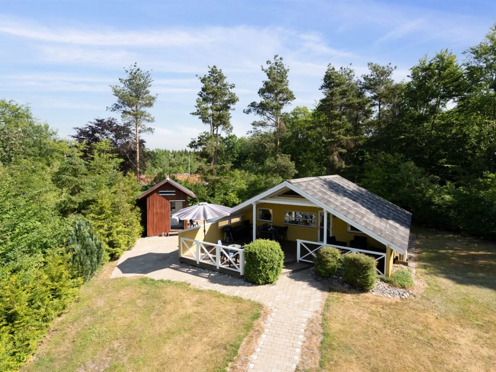 "Hannelise" - 30km from the sea-Draußen