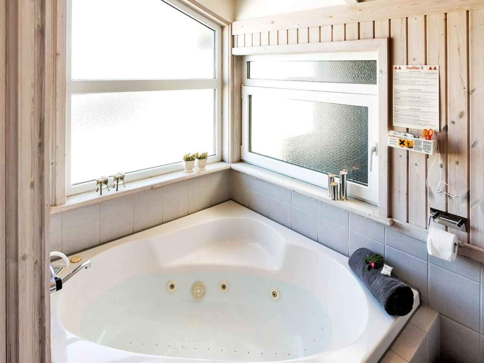 "Elvie" - 200m from the sea-Dedans