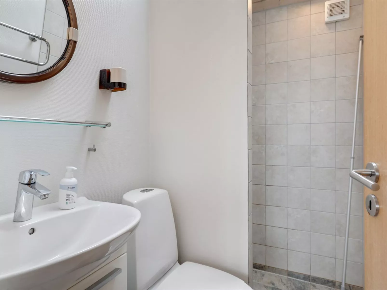 "Bilal" - 20m from the sea-Inside