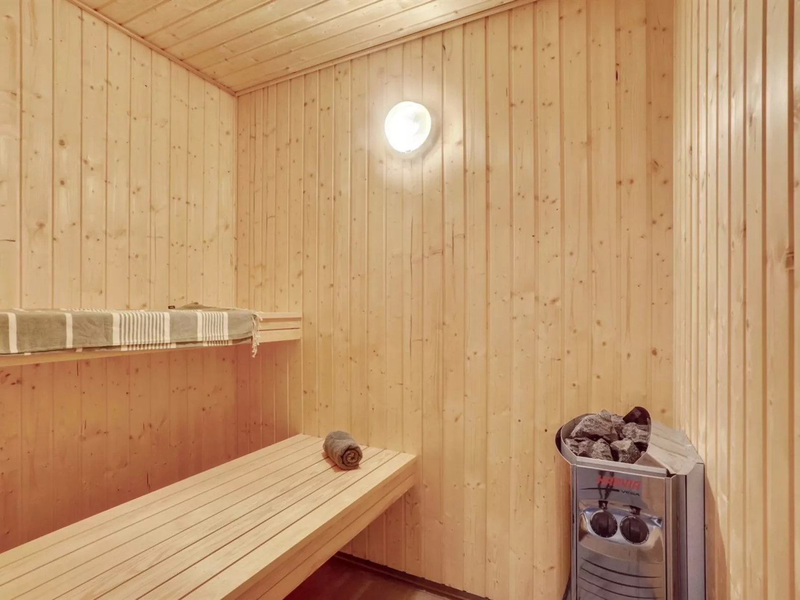 "Sibbe" - 500m to the fjord-Inside