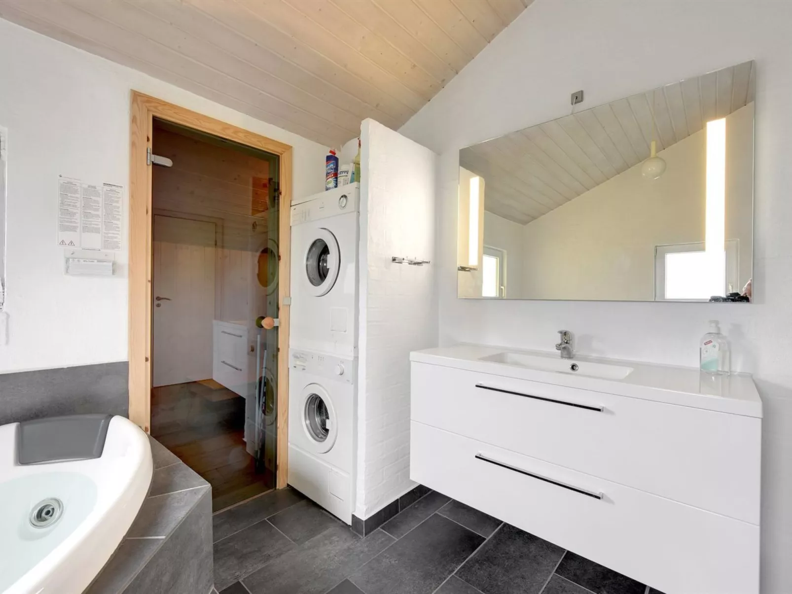 "Ritte" - 200m from the sea-Drinnen