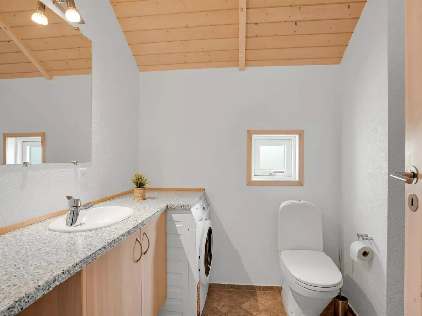 "Alger" - 800m from the sea-Drinnen