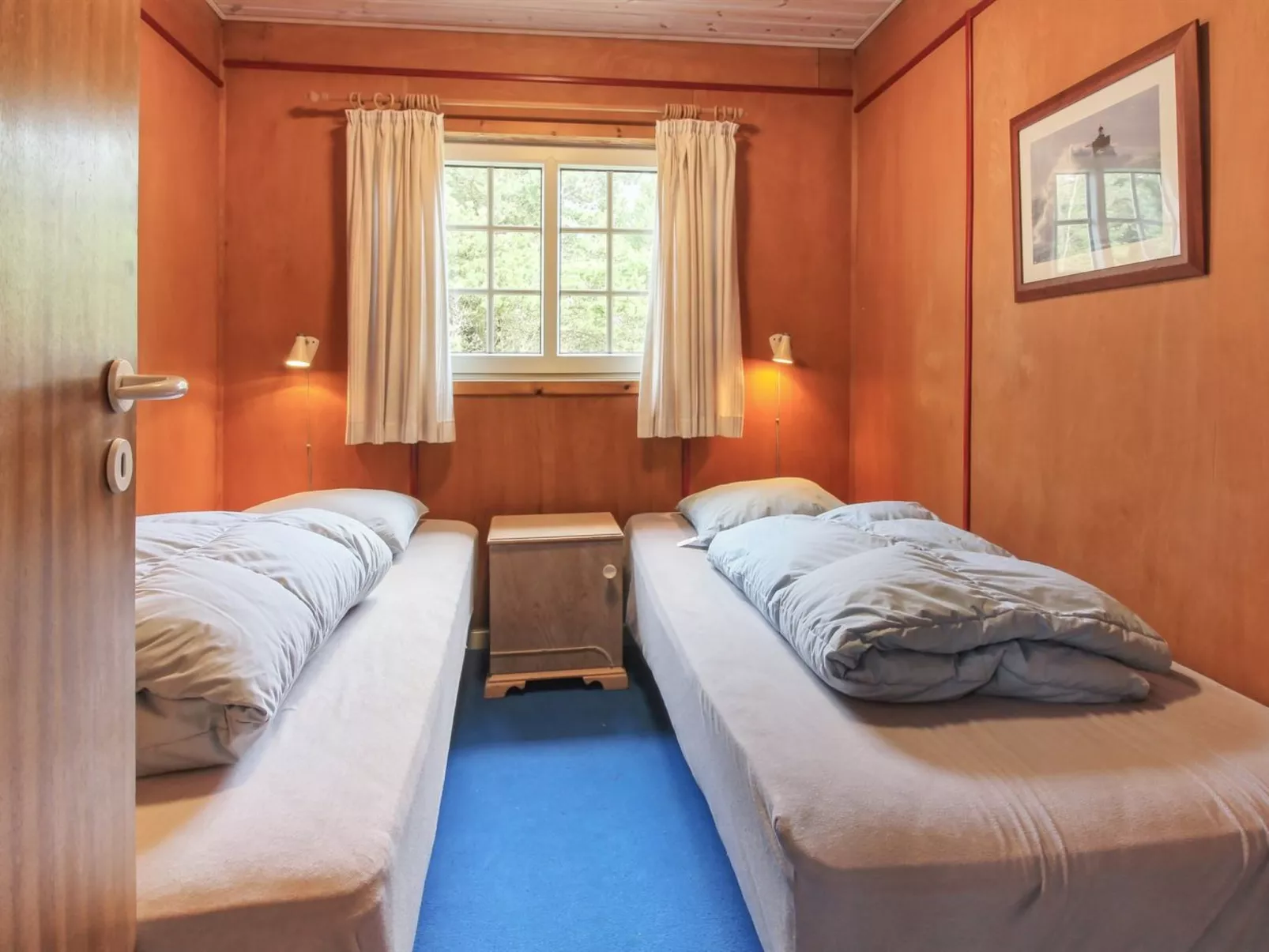 "Redward" - 1km from the sea-Drinnen