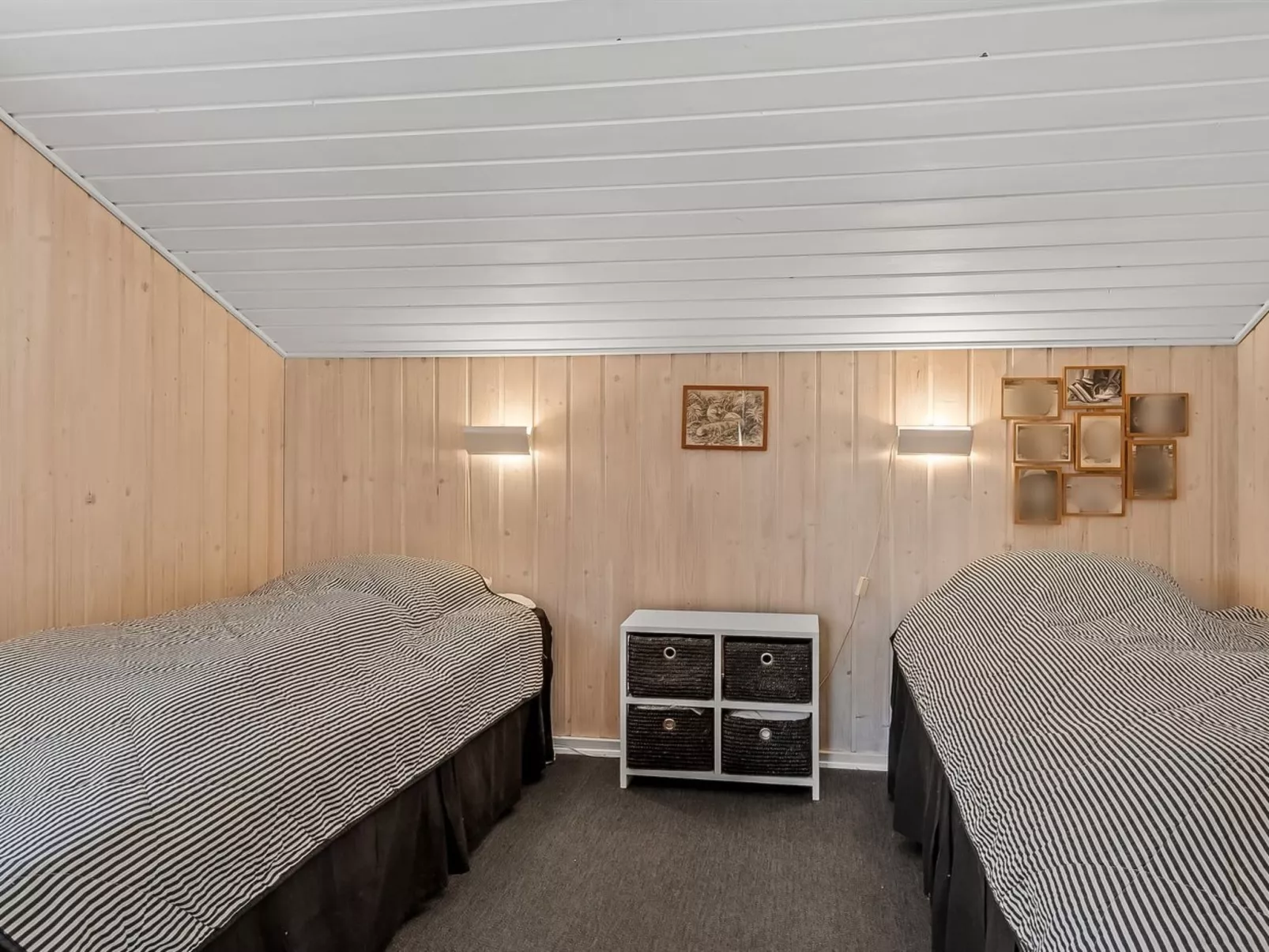 "Karlotta" - 2.2km from the sea-Dedans