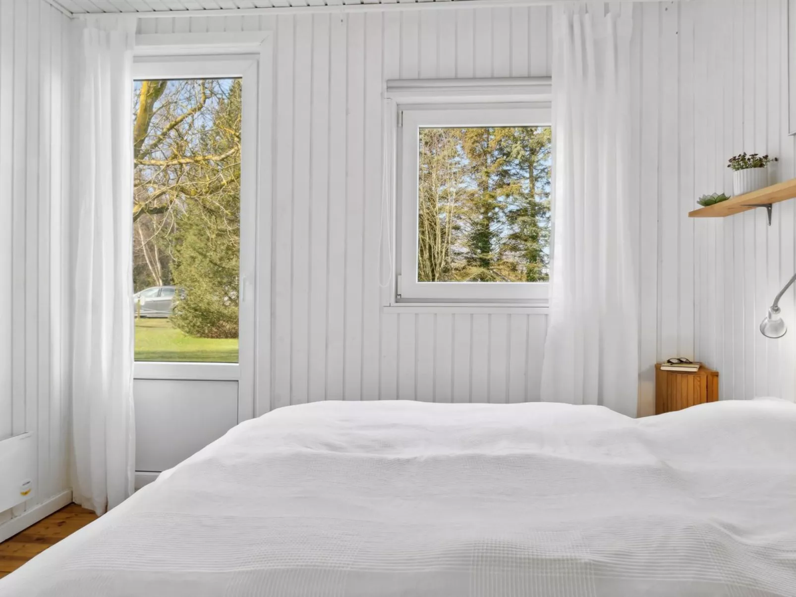 "Frode" - 400m from the sea-Inside