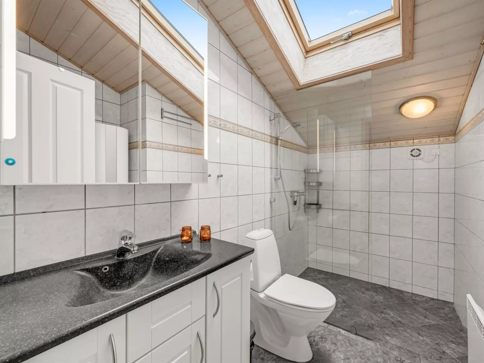 "Everd" - 500m to the fjord-Inside