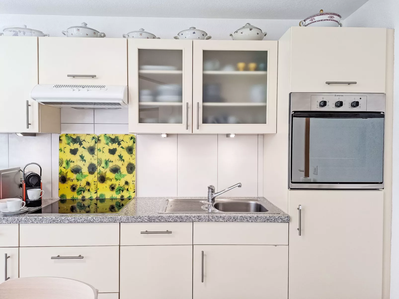 Am Brienzersee-Inside