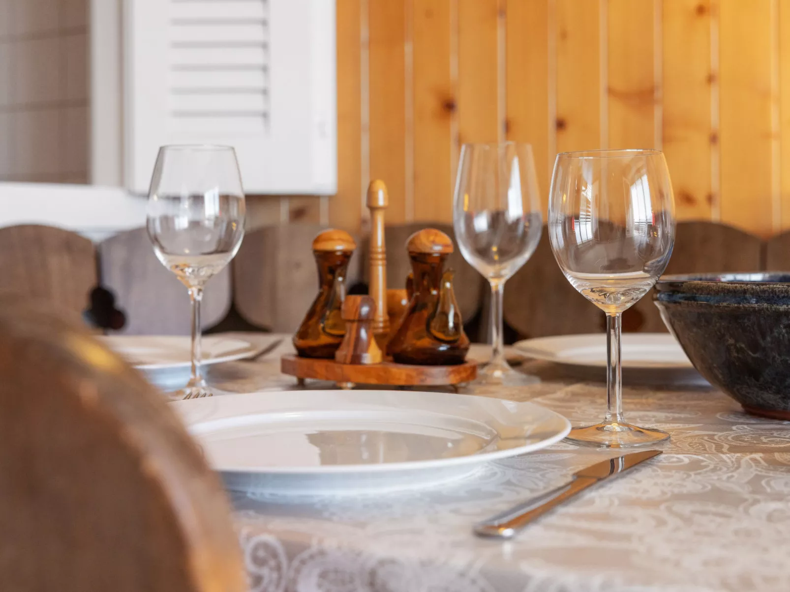 Armorial Est 72-Inside