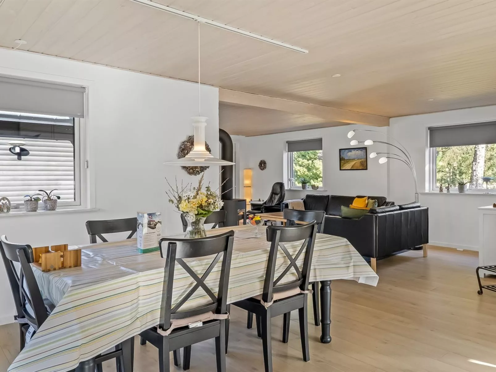 "Bjarka" - 2.9km from the sea-Drinnen