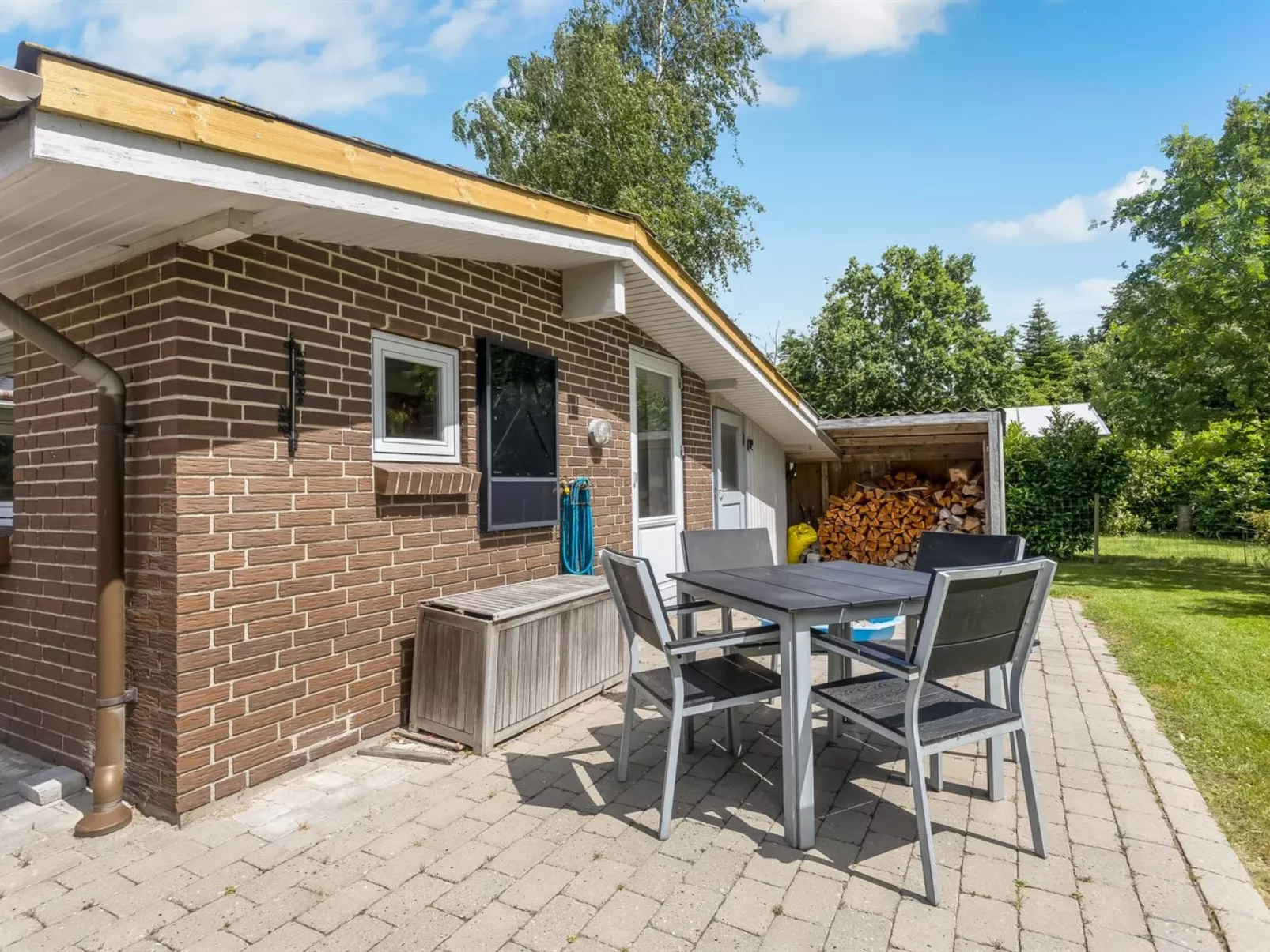 "Sessa" - 800m from the sea-Outside