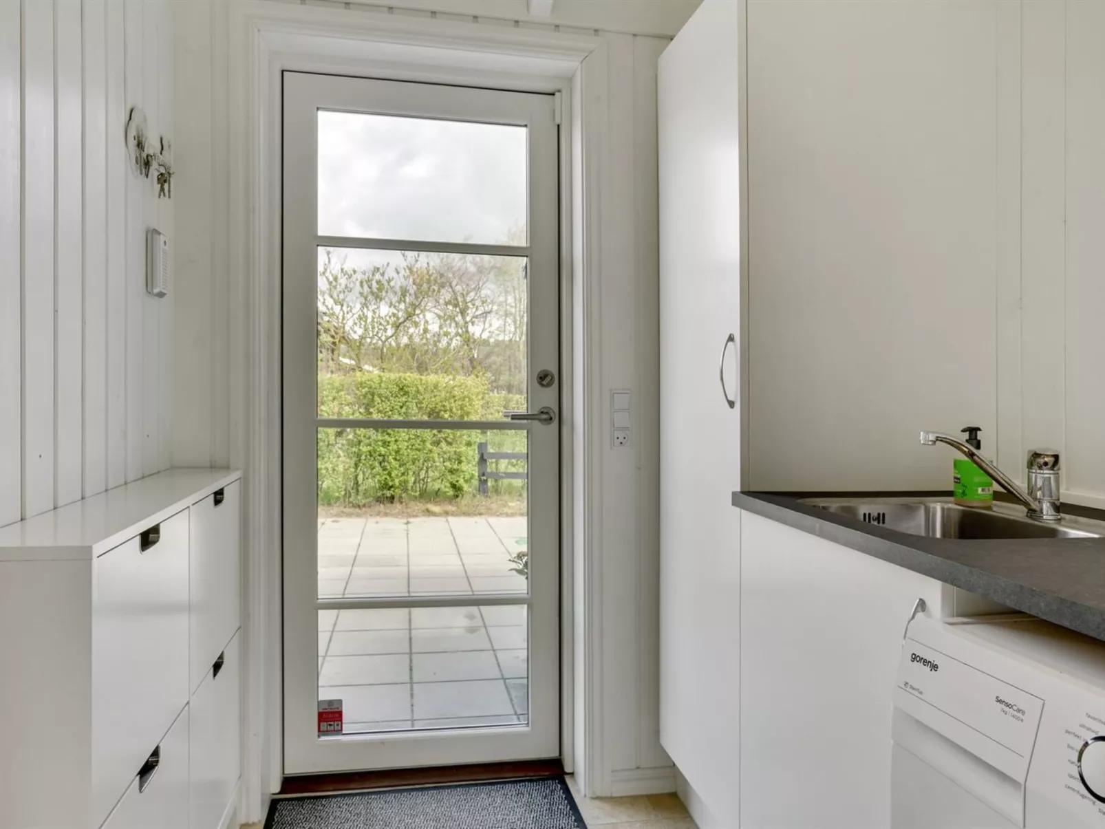 "Antti" - 350m from the sea-Inside