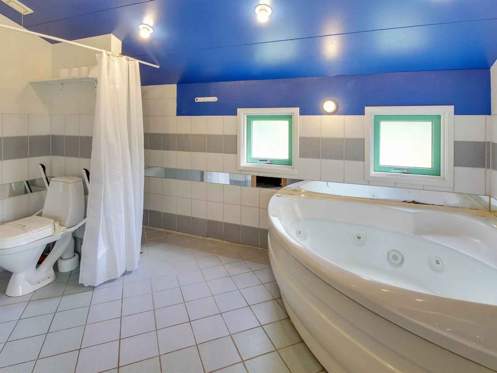 "Kiris" - 800m from the sea-Inside